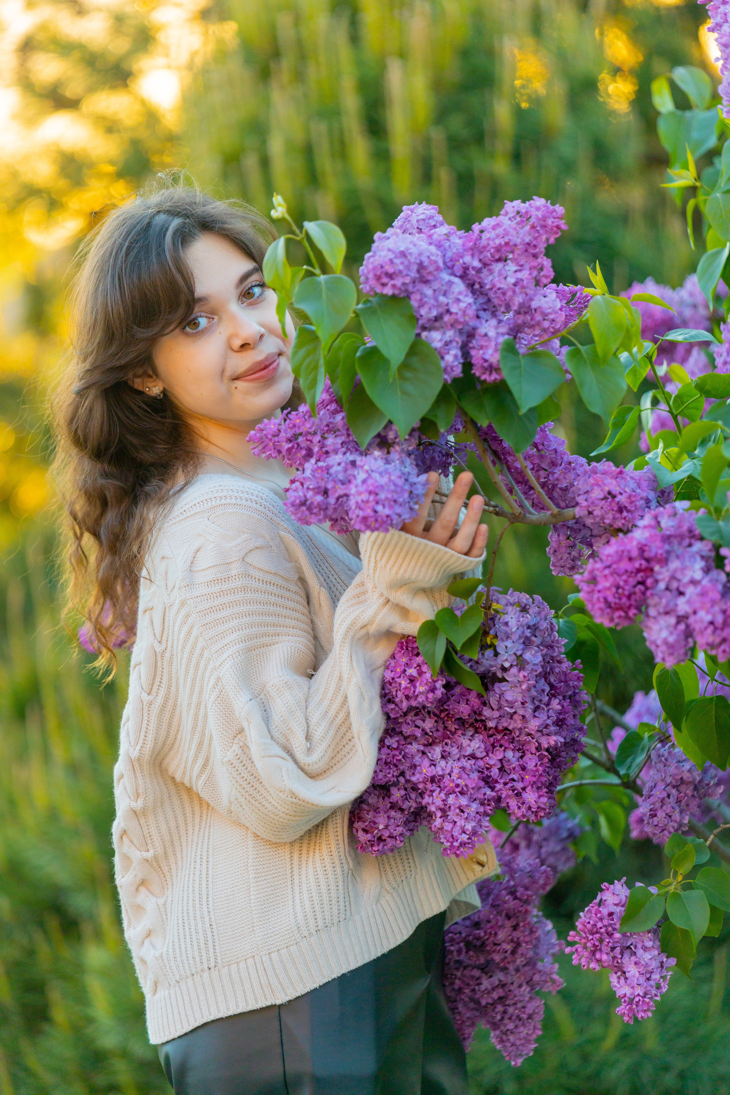 Мария весной в цветущих локациях. Фотограф в Туле Крупский АнДРей. Фотостудия «КАДР71» в Туле