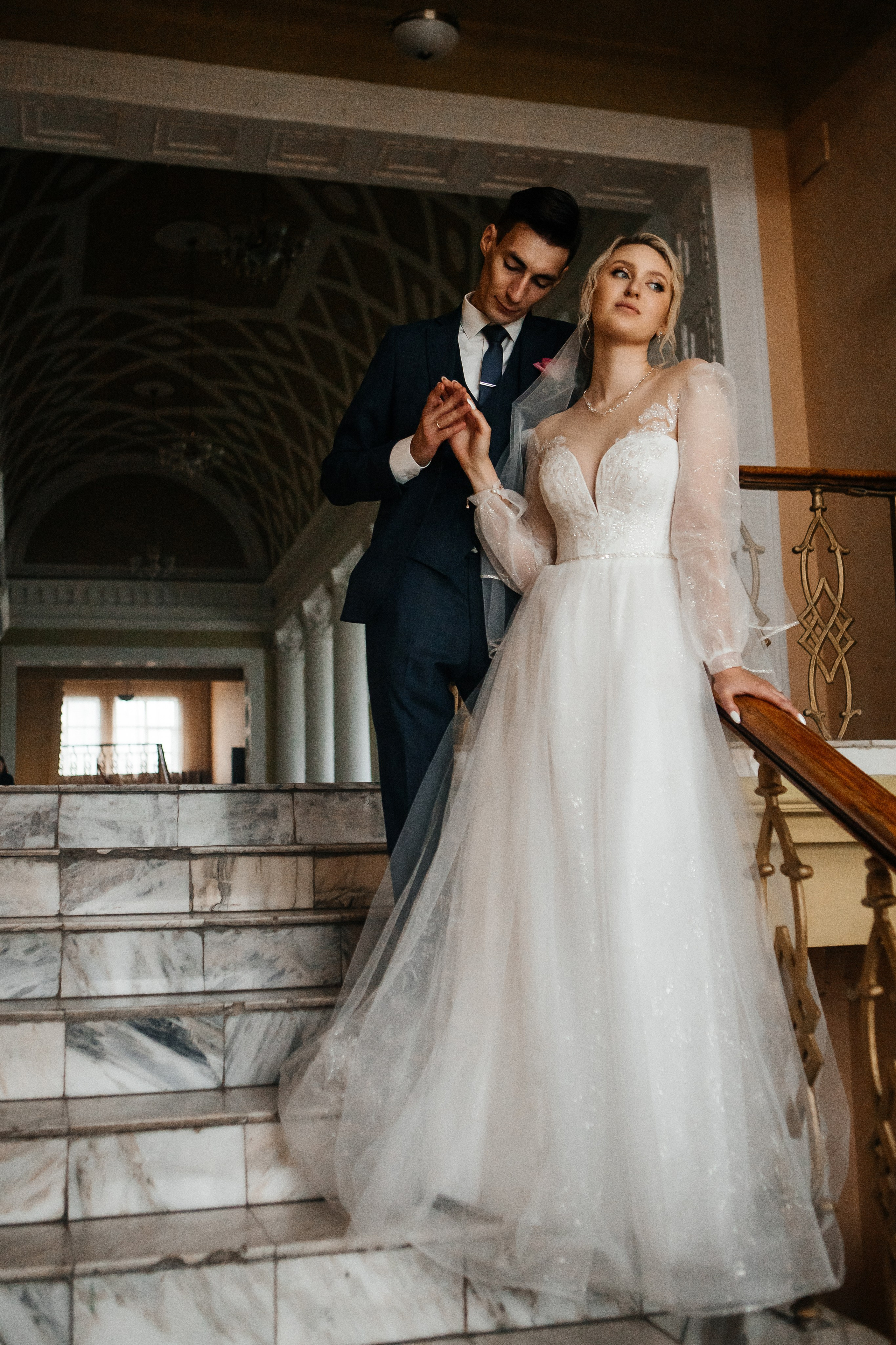 Евгения и Николай утренние сборы. Свадебный фотограф Виктория Чуйко Магнитогорск. Визуал для бизнеса