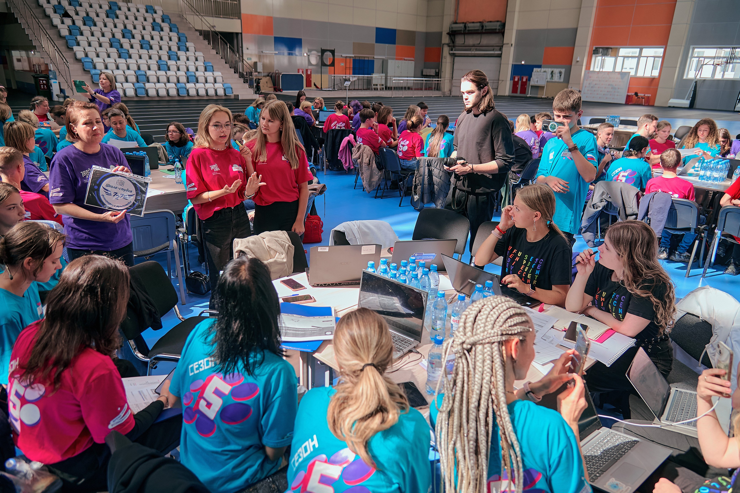 Большая перемена. Фотограф Яковлев Роман — Красноярск