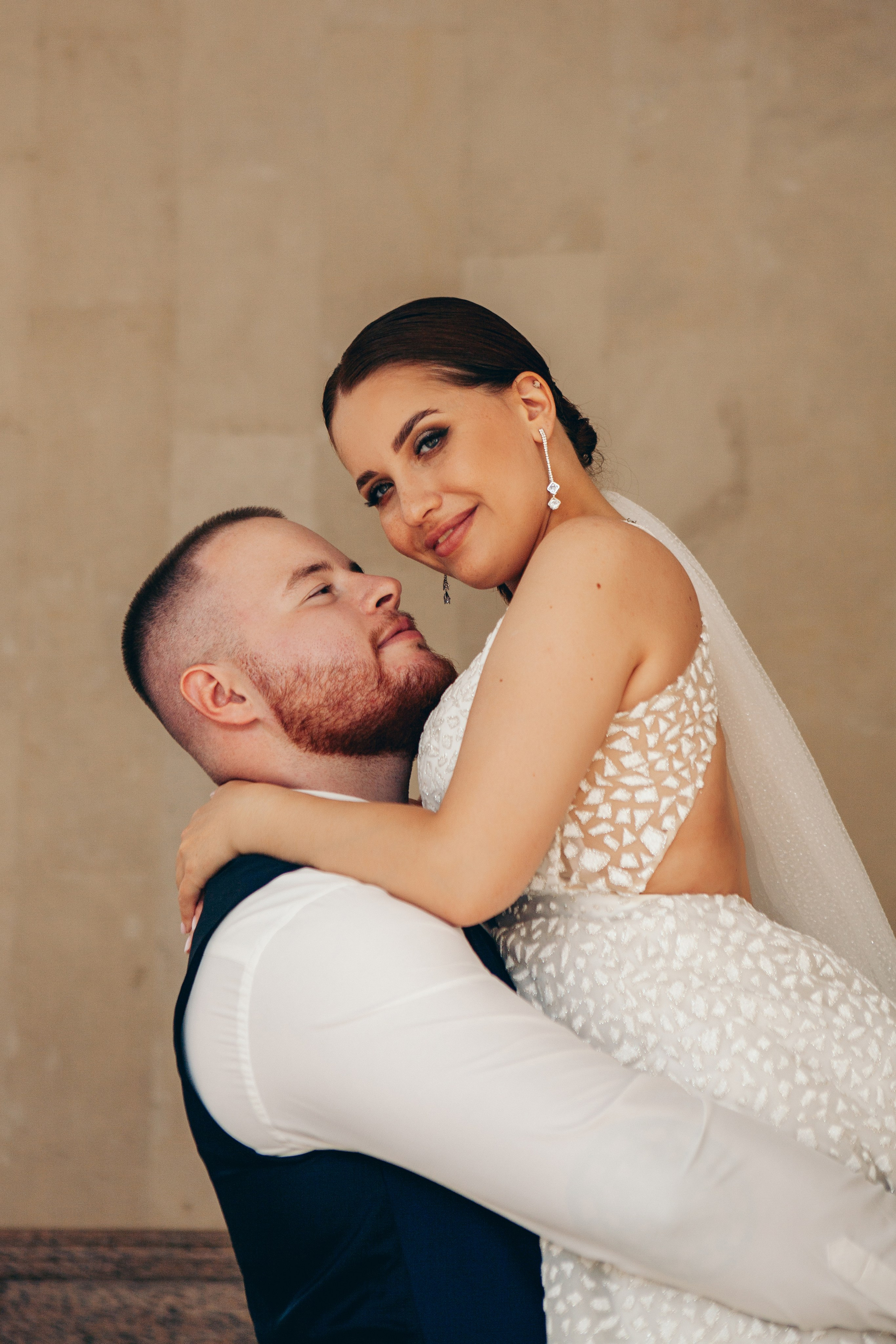 Свадебная фотосессия в отеле hartwell hotel и на патриарших прудах. Фотограф Ольга Ефремова