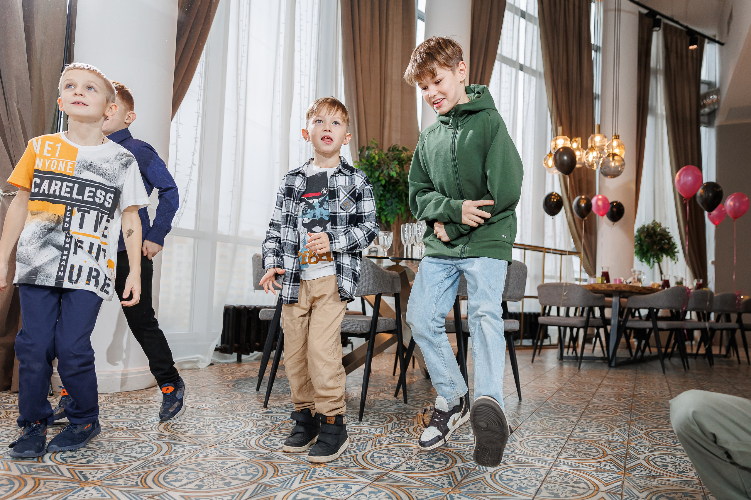 День рождения Насти «Венсдэй во Вкусотеррии». Семейный и детский фотограф Комина Елена, Власиха, Одинцово