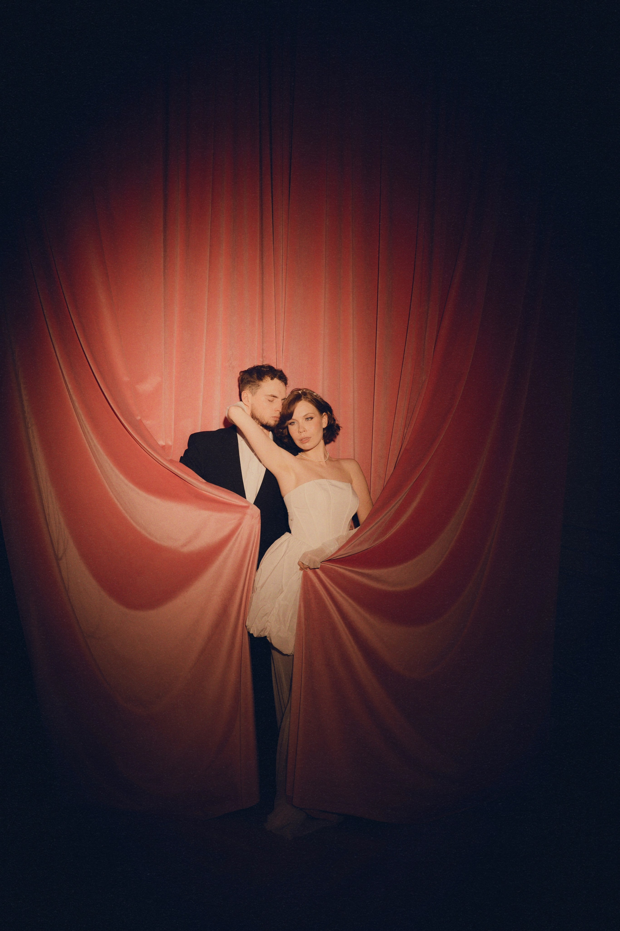 Предсвадебная съемка в студии. Фотограф Элина Муратова