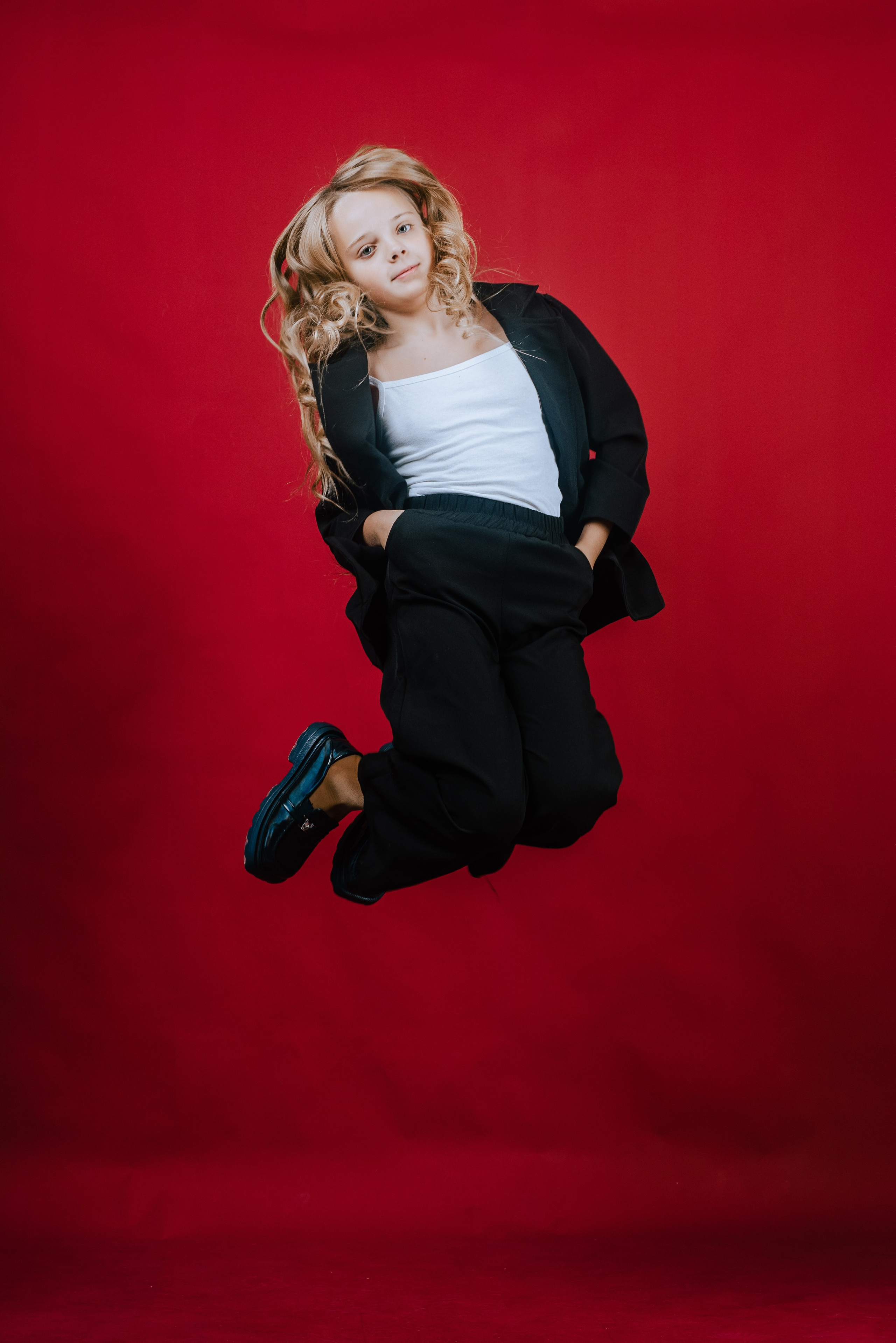 4Б — школа № 1. Фотограф Ярмишко Дарья. Выпускные фотокниги