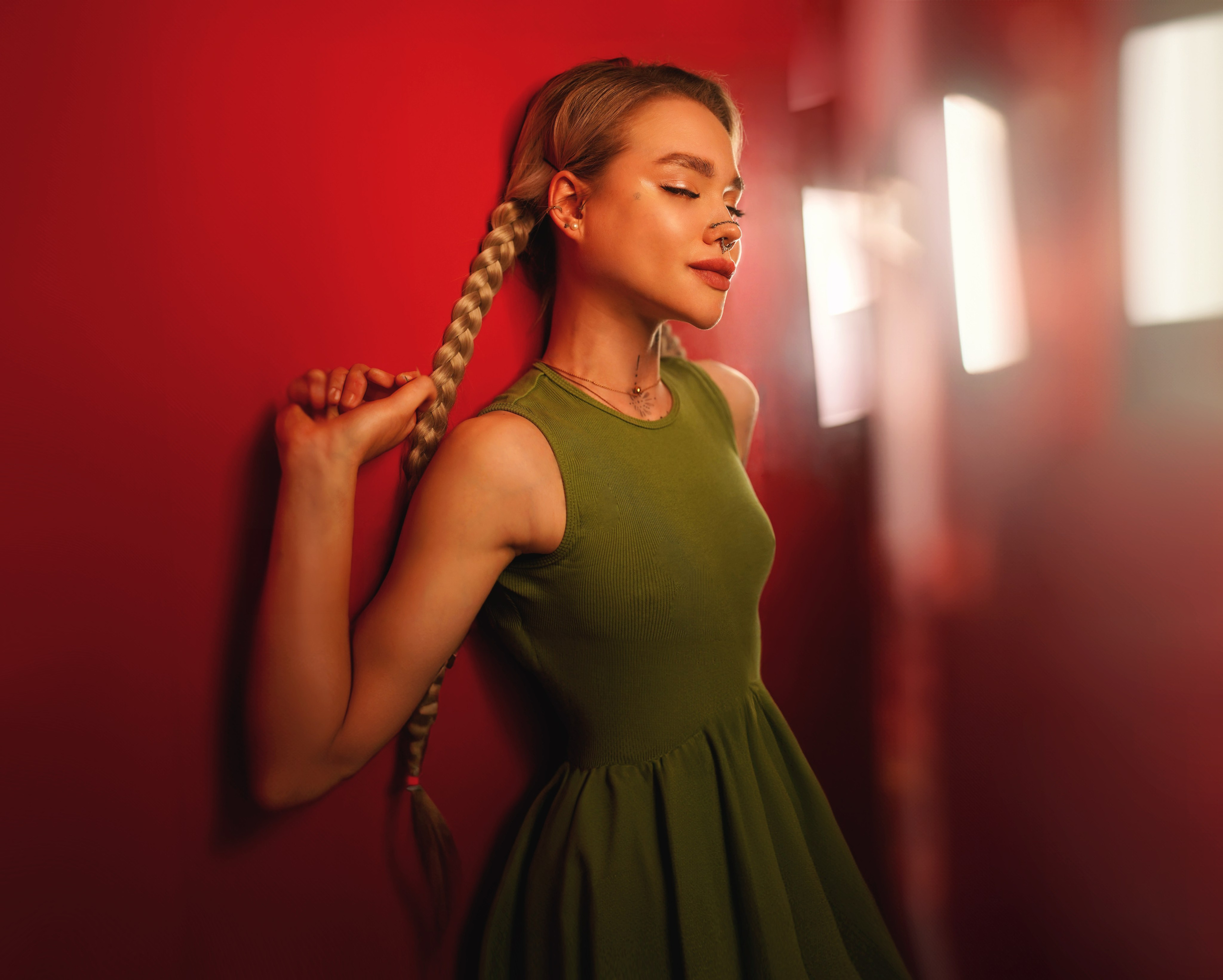 STUDIO PHOTOGRAPHY. SOBOL ROMAN