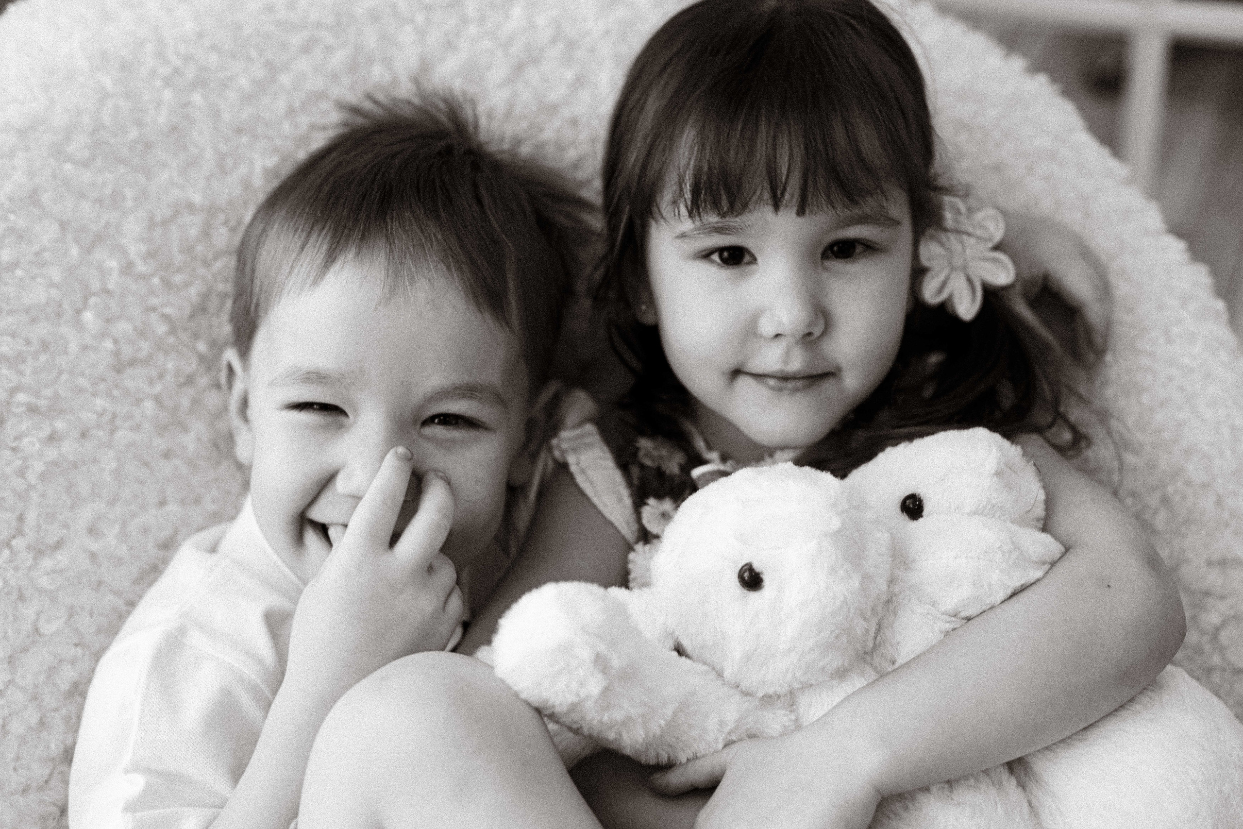 брат и сестра двойняшки