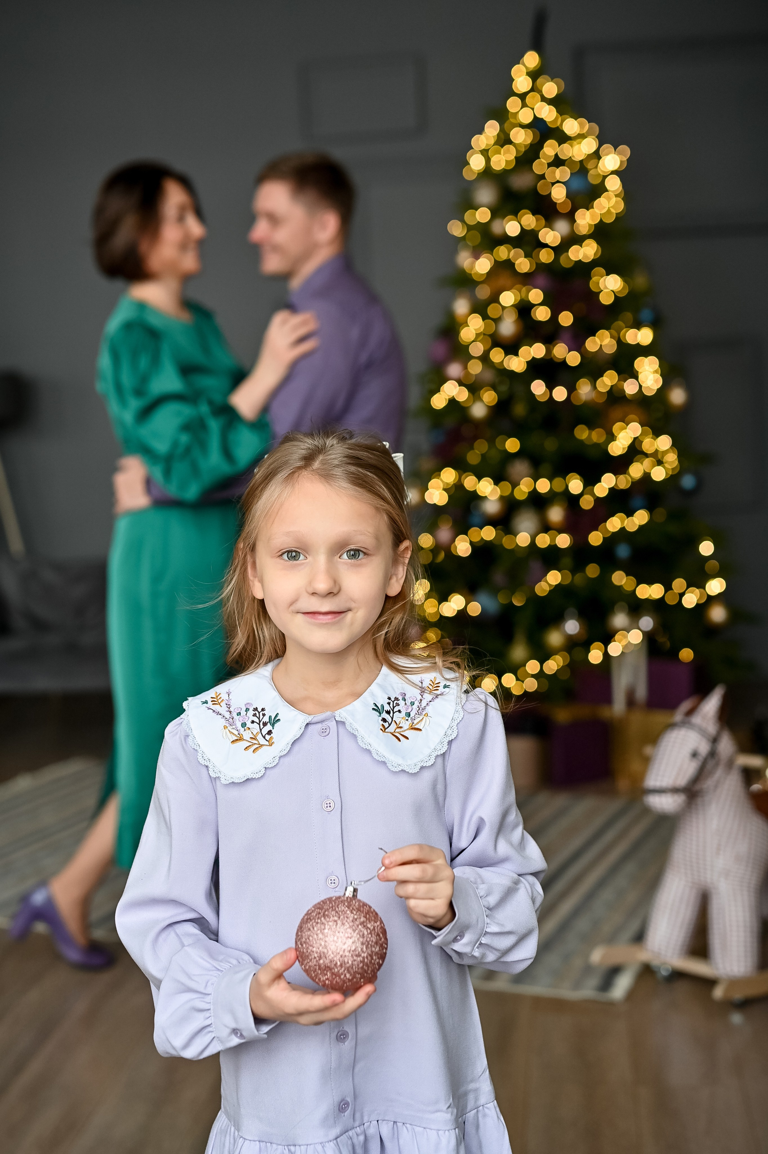 Новогодняя семейная фотосессия. Фотограф Арина Агапова. Подольск, Москва https://arinafoto.wfolio.pro/