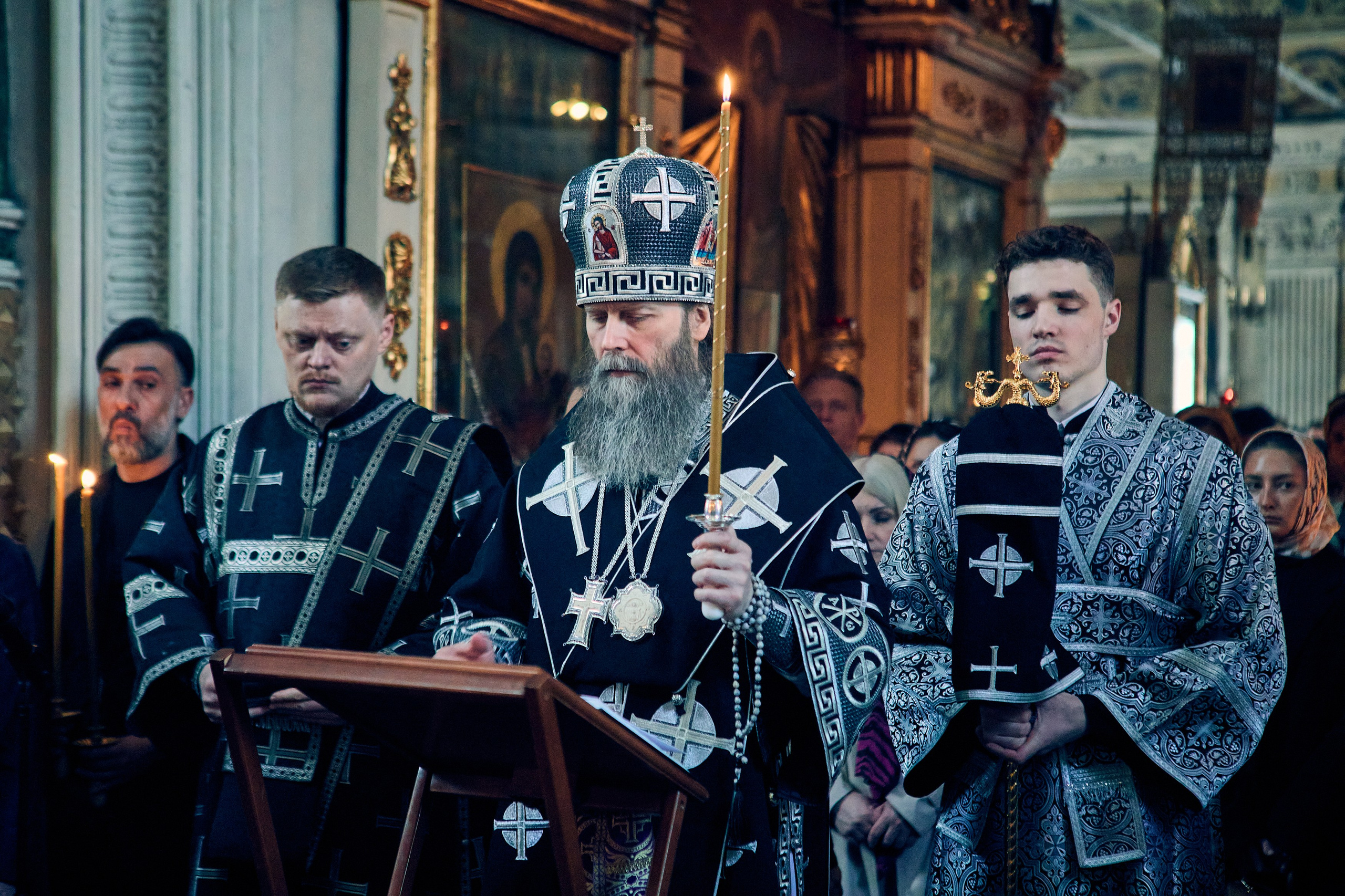 Вечерня с выносом Плащаницы Спасителя Плач. Пресвятой Богородицы. DMITRY MOISEENKO — фотограф, художник, топ-стилист
