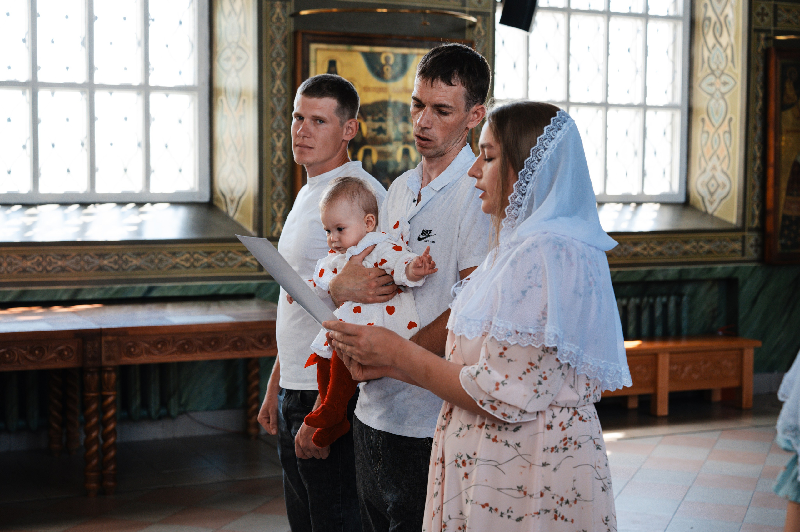 Таинство Крещения Дарьи (Храм Преполовения Пятидесятницы). Фотограф Ярута Оксана / Ростов-на-Дону