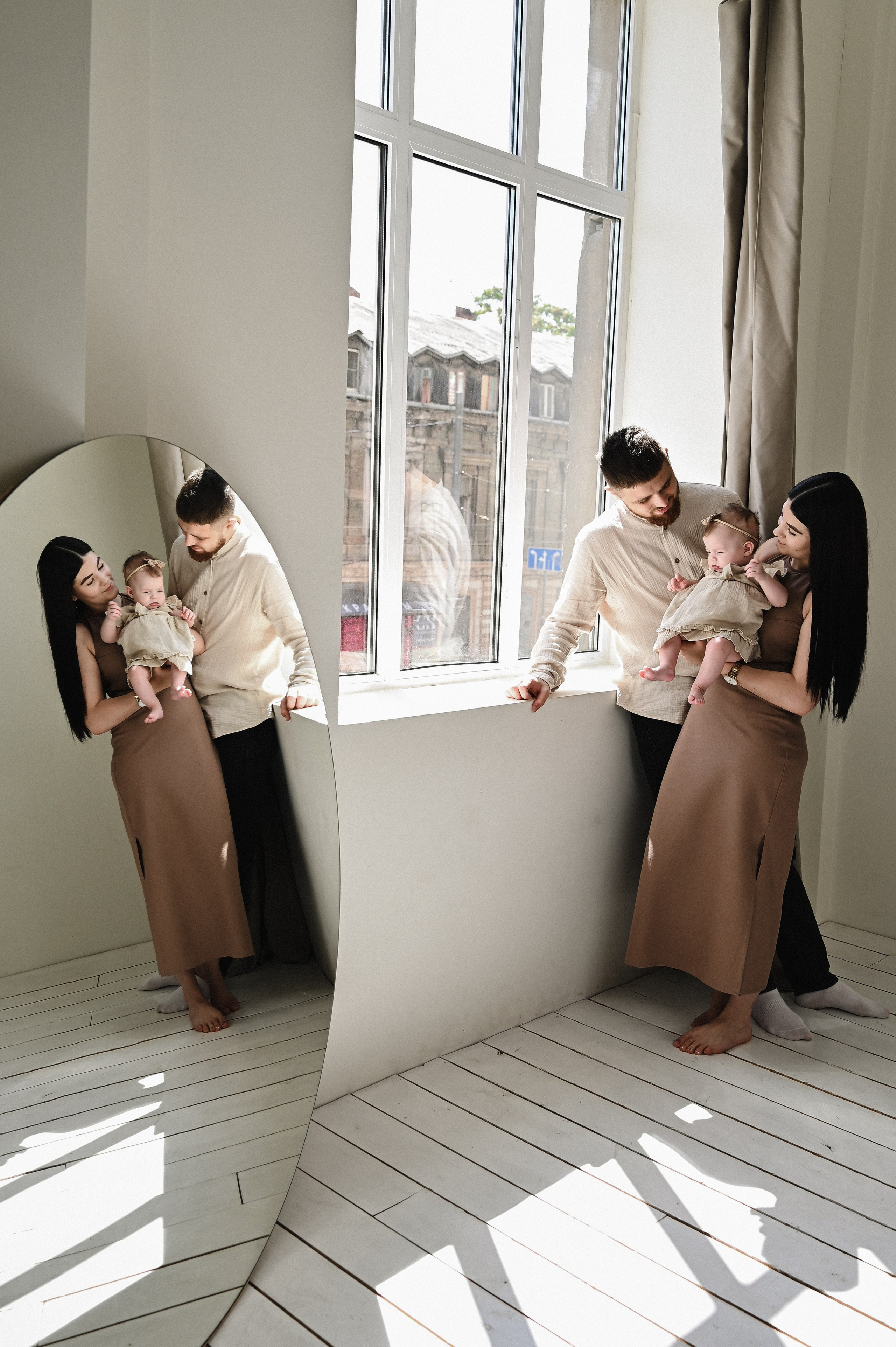 Семейная с маленькой Оливией. Фотограф Ярута Оксана / Ростов-на-Дону