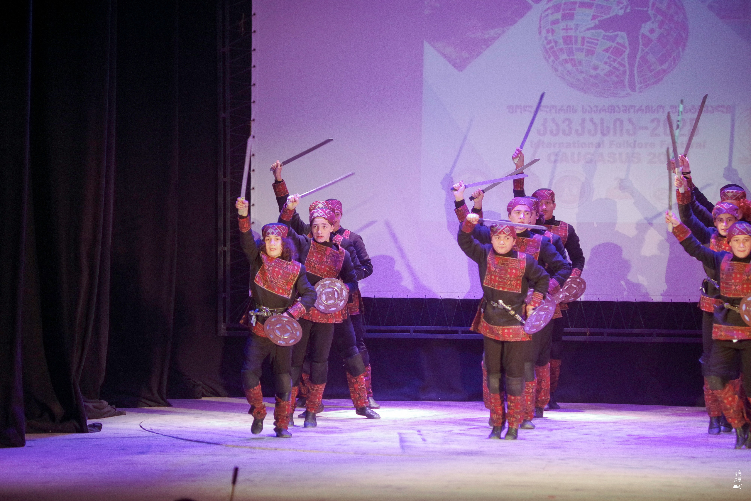 Танцы в прекрасном Они. Портретный фотограф Денис Милютин