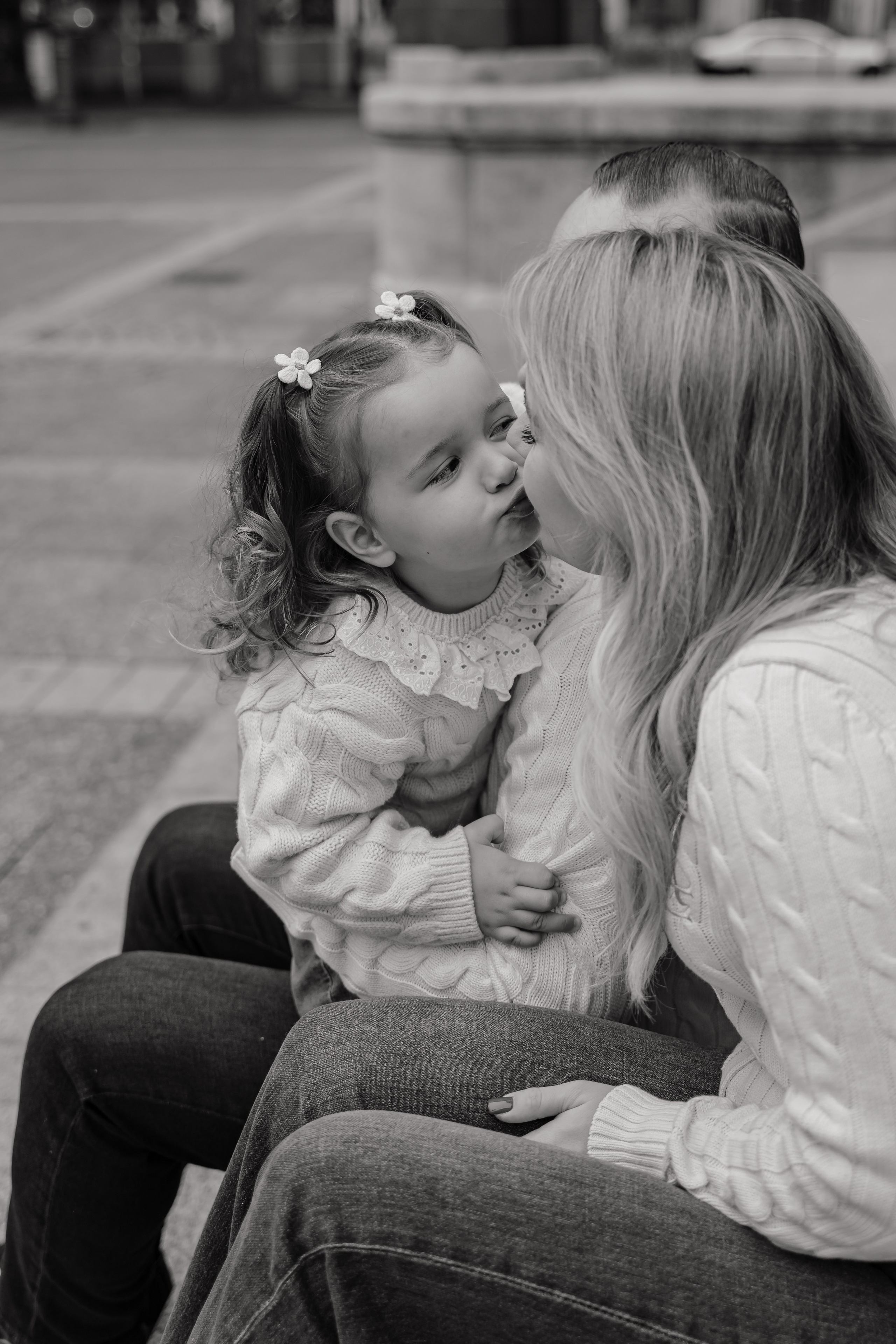 Family at Alte Oper. Анастасия Вайнер — свадебный и портретный фотограф в Германии и по всей Европе