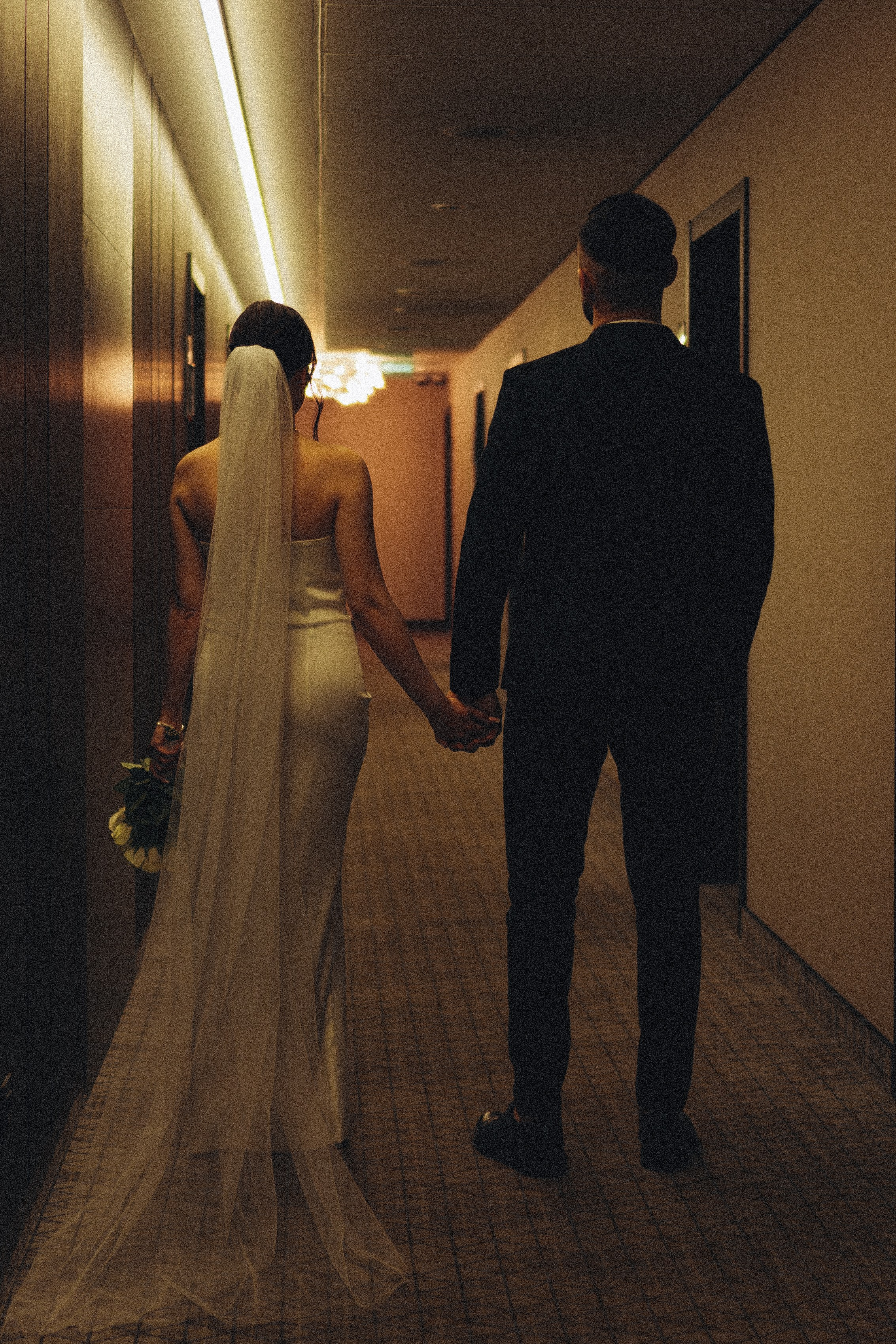 СВАДЕБНАЯ СЬЕМКА СБОРОВ ЖЕНИХА И НЕВЕСТЫ В ОТЕЛЕ И ТАКЖЕ ФОТОСЕССИИЯ В ОТЕЛЕЕ МЕГАПОЛИС БРЯНСК. Профессиональный фотограф, Санкт-Петербург — Виктория Богомолова