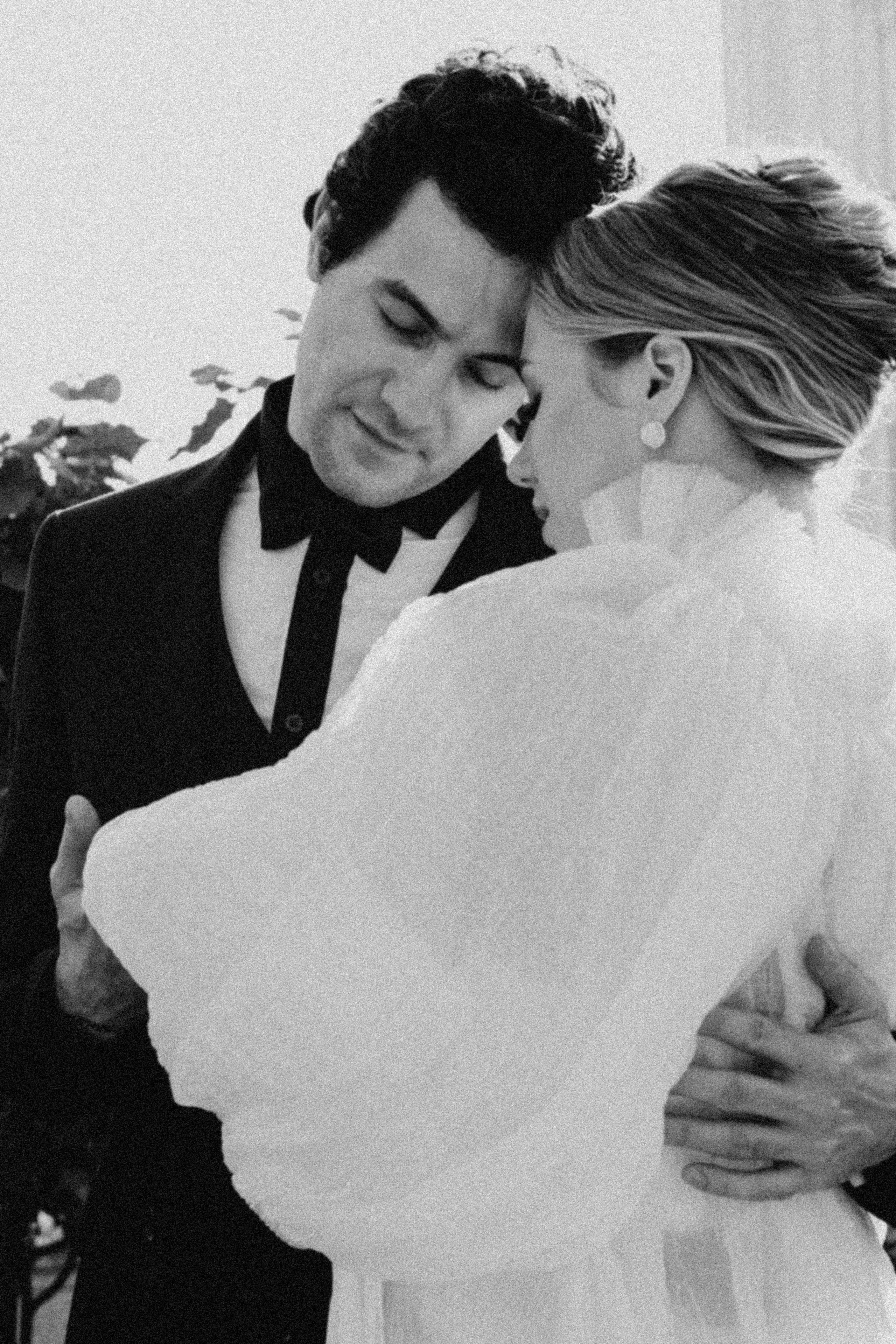 СВАДЕБНАЯ СЬЕМКА В ПАРКЕ ОРАНИЕНБАУМ. Профессиональный фотограф, Санкт-Петербург — Виктория Богомолова