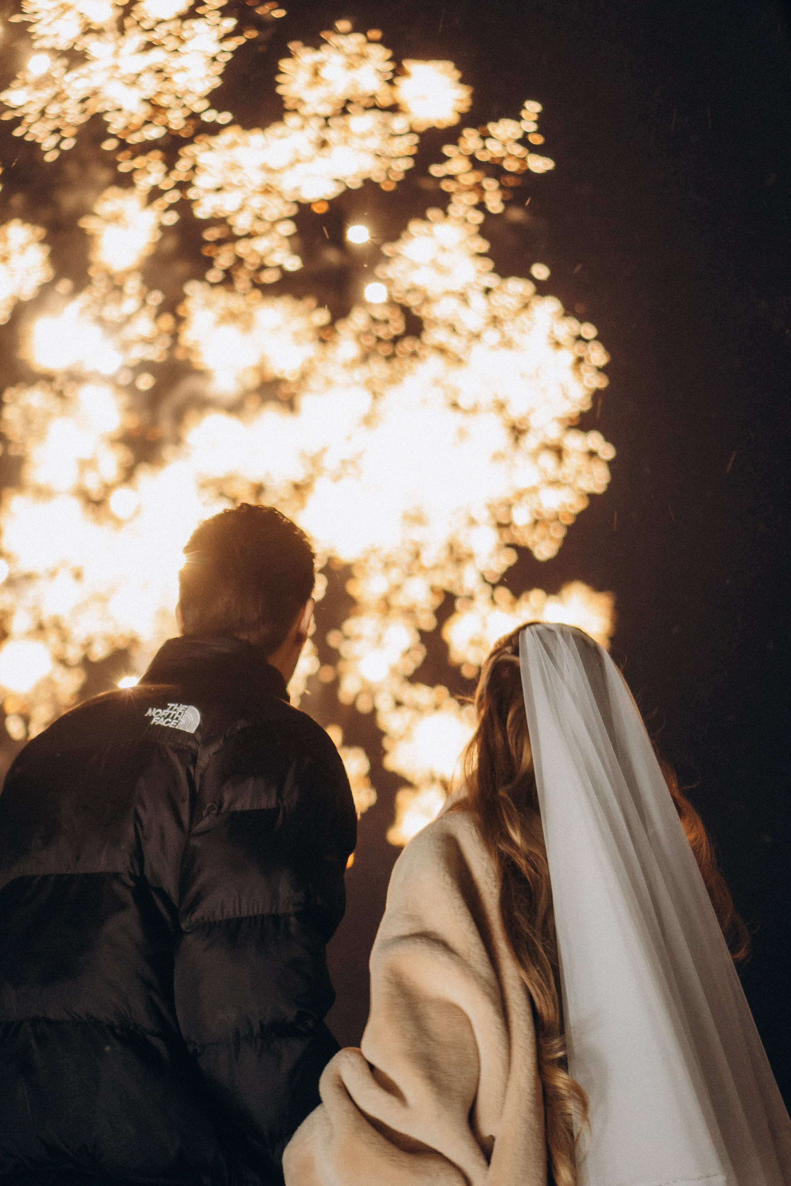 СВАДЕБНАЯ СЬЕМКА СБОРОВ В ОТЕЛЕ И ВЫЕЗД НА ЦЕРЕМОНИЮ (СНЯТО В СИБИРЕ В НИЖНЕВАРТОВСКЕ). Профессиональный фотограф, Санкт-Петербург — Виктория Богомолова