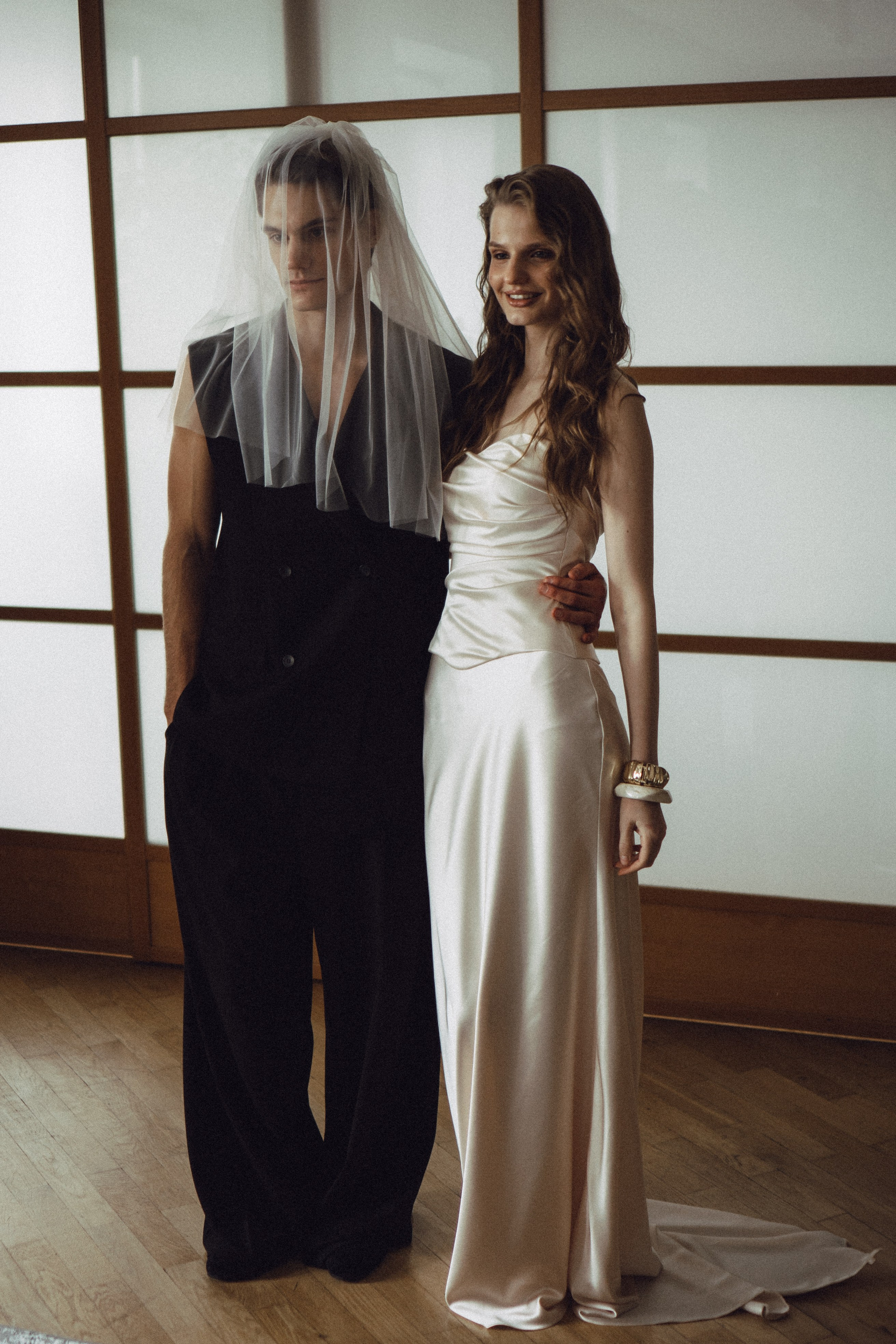 СВАДЕБНАЯ ФОТОСЕСИИИЯ ПАРЫ В УЮТНОЙ АТМОСФЕРНОЙ КВАРТИРЕ НА ФОНТАНКЕ. Профессиональный фотограф, Санкт-Петербург — Виктория Богомолова