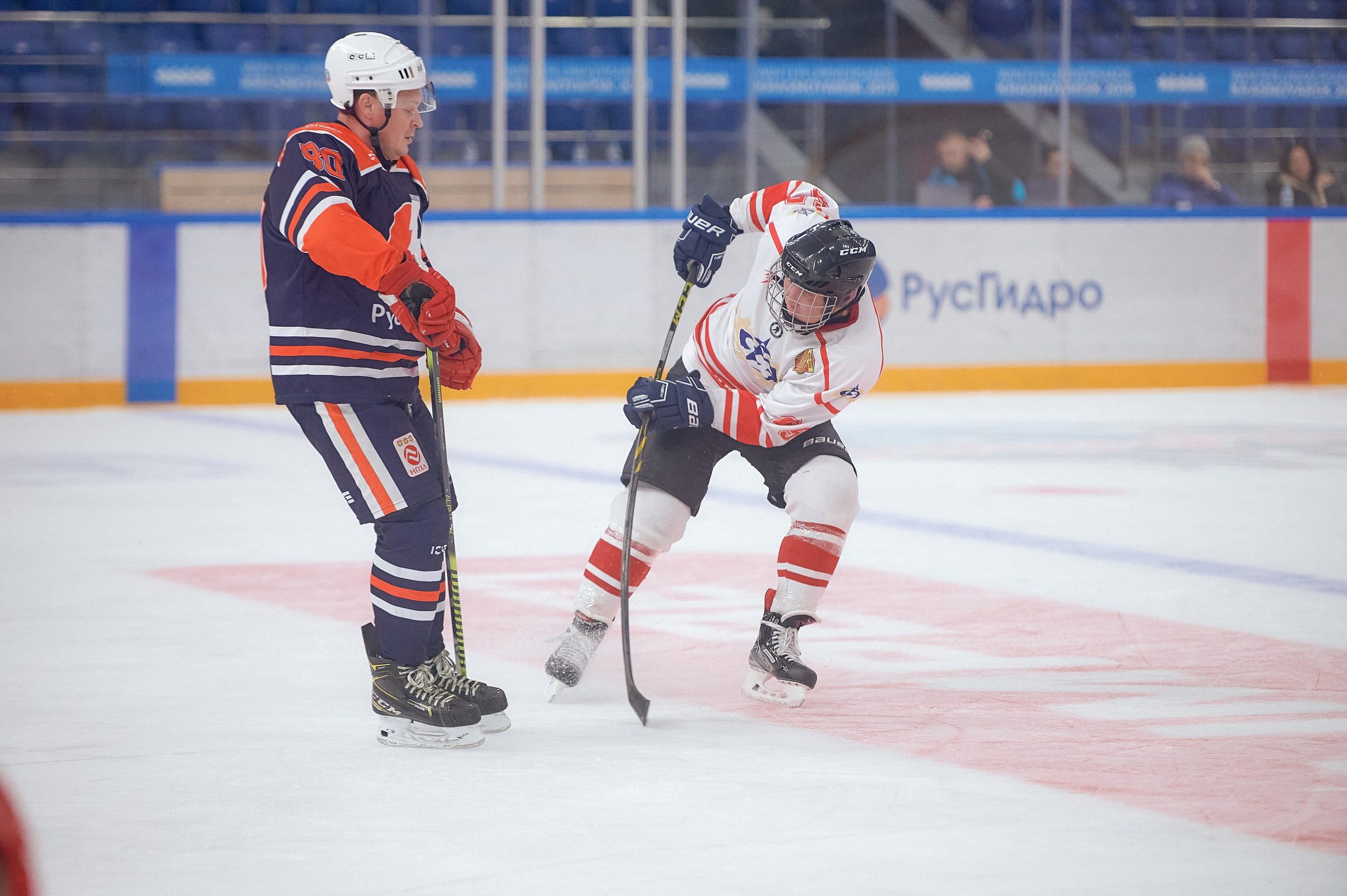 Портфолио репортажной фотосъёмки: Кристалл арена — Хоккей — РусГидро. Фотограф Яковлев Роман — Красноярск