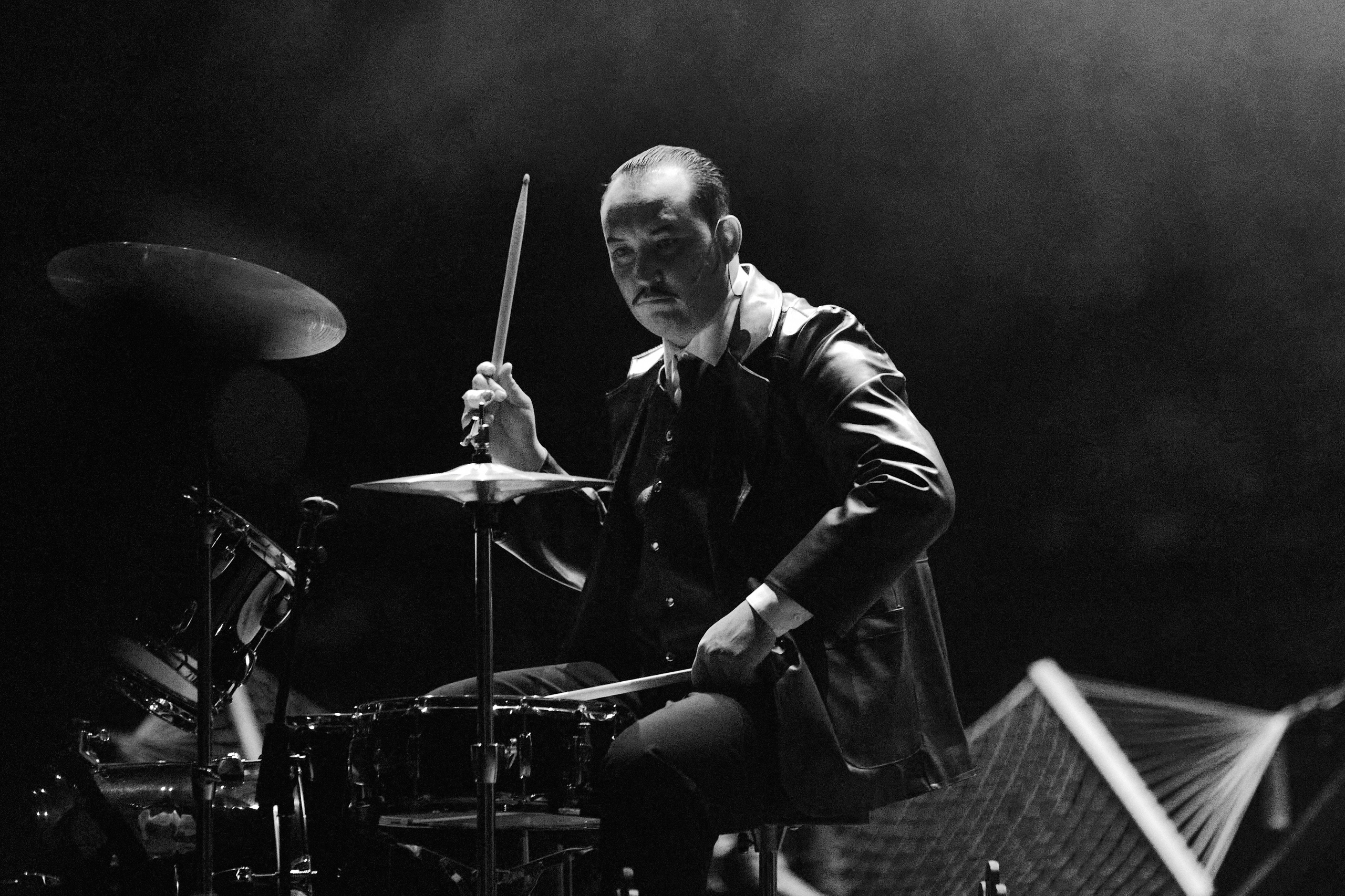 Чайка — черно-белое. Фотограф Юлия Маринина