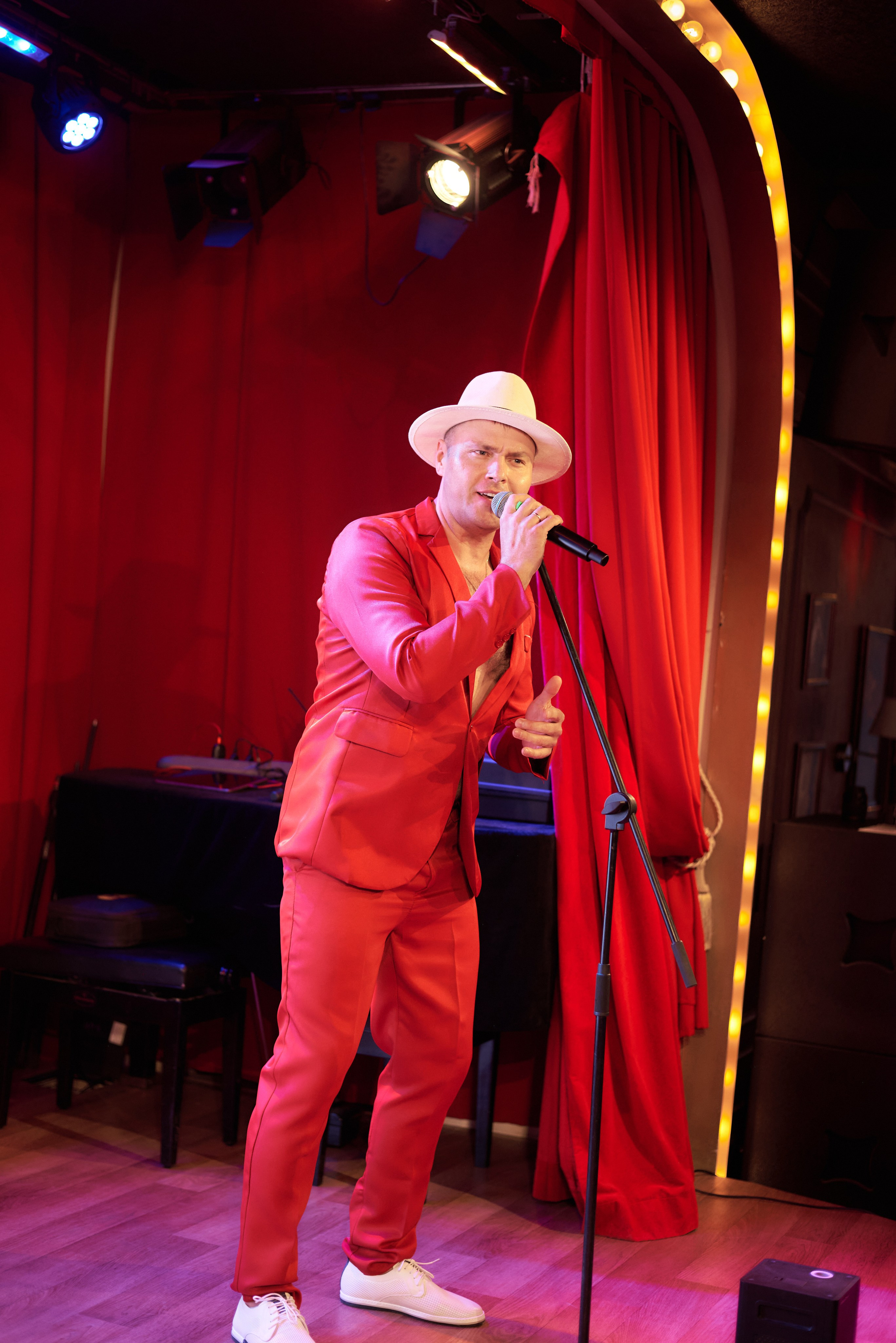 Отчетный концерт мастерской эстрадного вокала. Photographer Bangkok — Pattaya | фотограф Бангкок — Паттайа