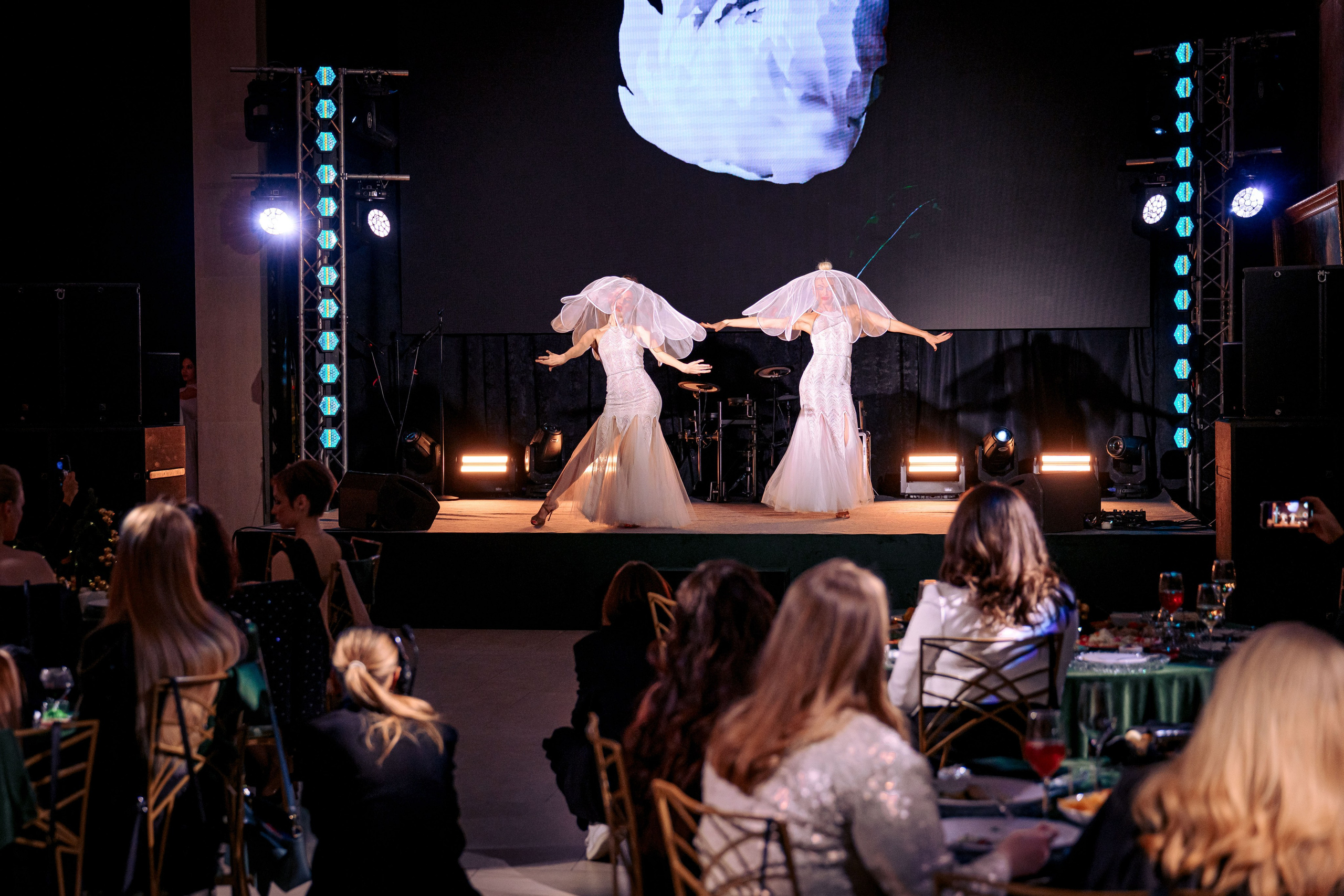 РАЗУМ. Максим Комаров — Профессиональный фотограф