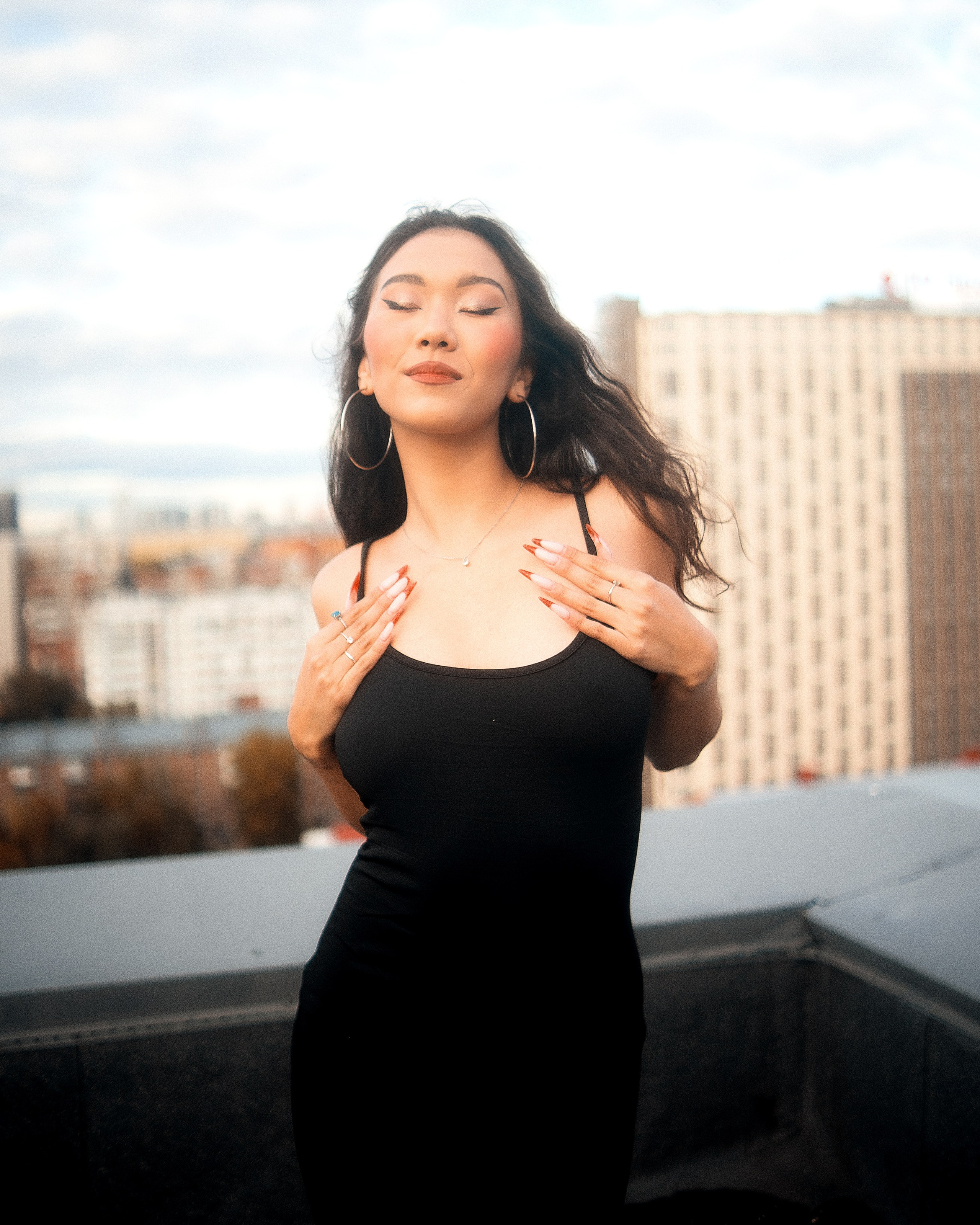 Фотосессия на крыше для Адины в Новосибирске. Фотограф в Новосибирске Владислав Унтерберг