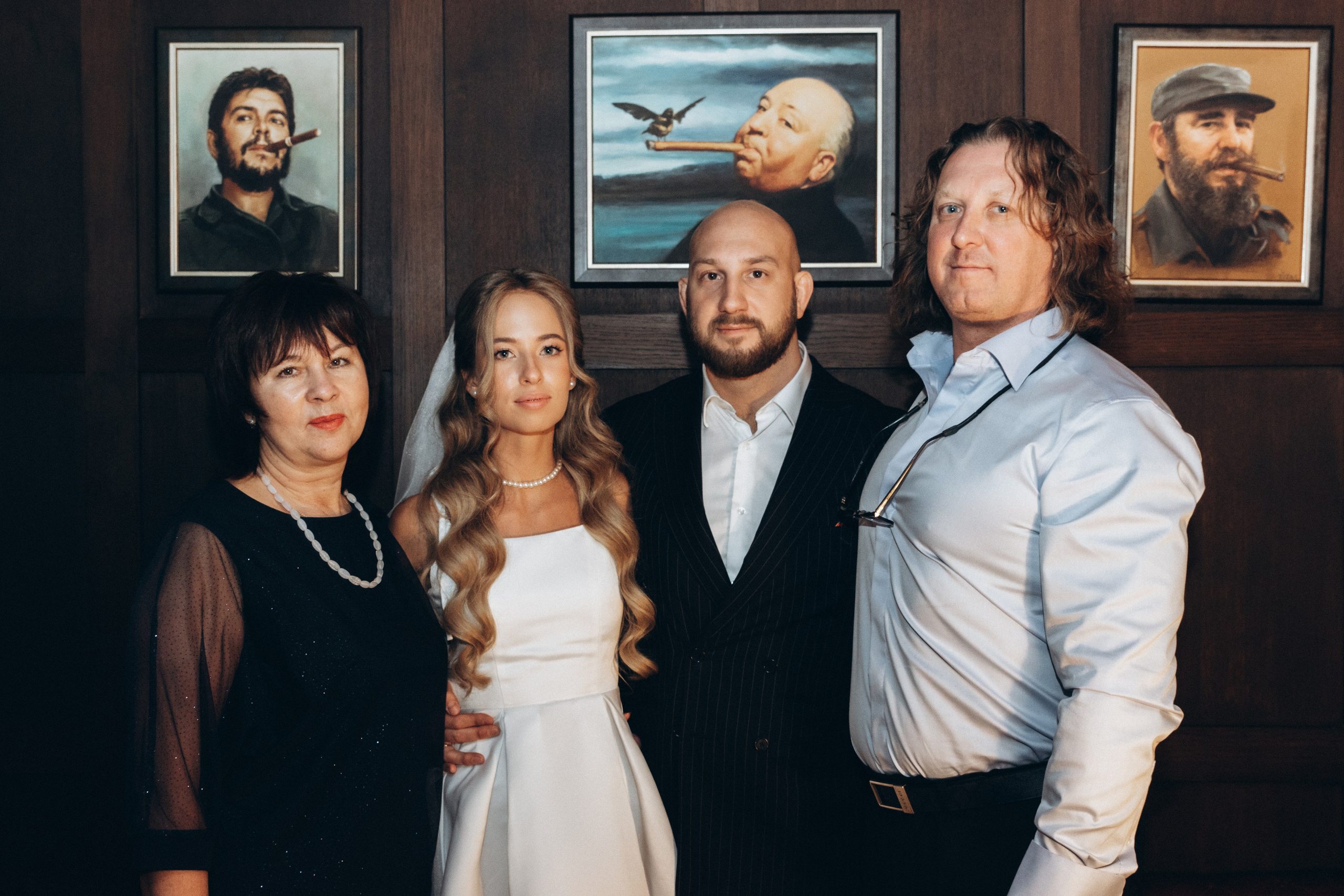 Утро и роспись Виктора и Марии. Ваш фотограф в Одинцовском районе и Москве