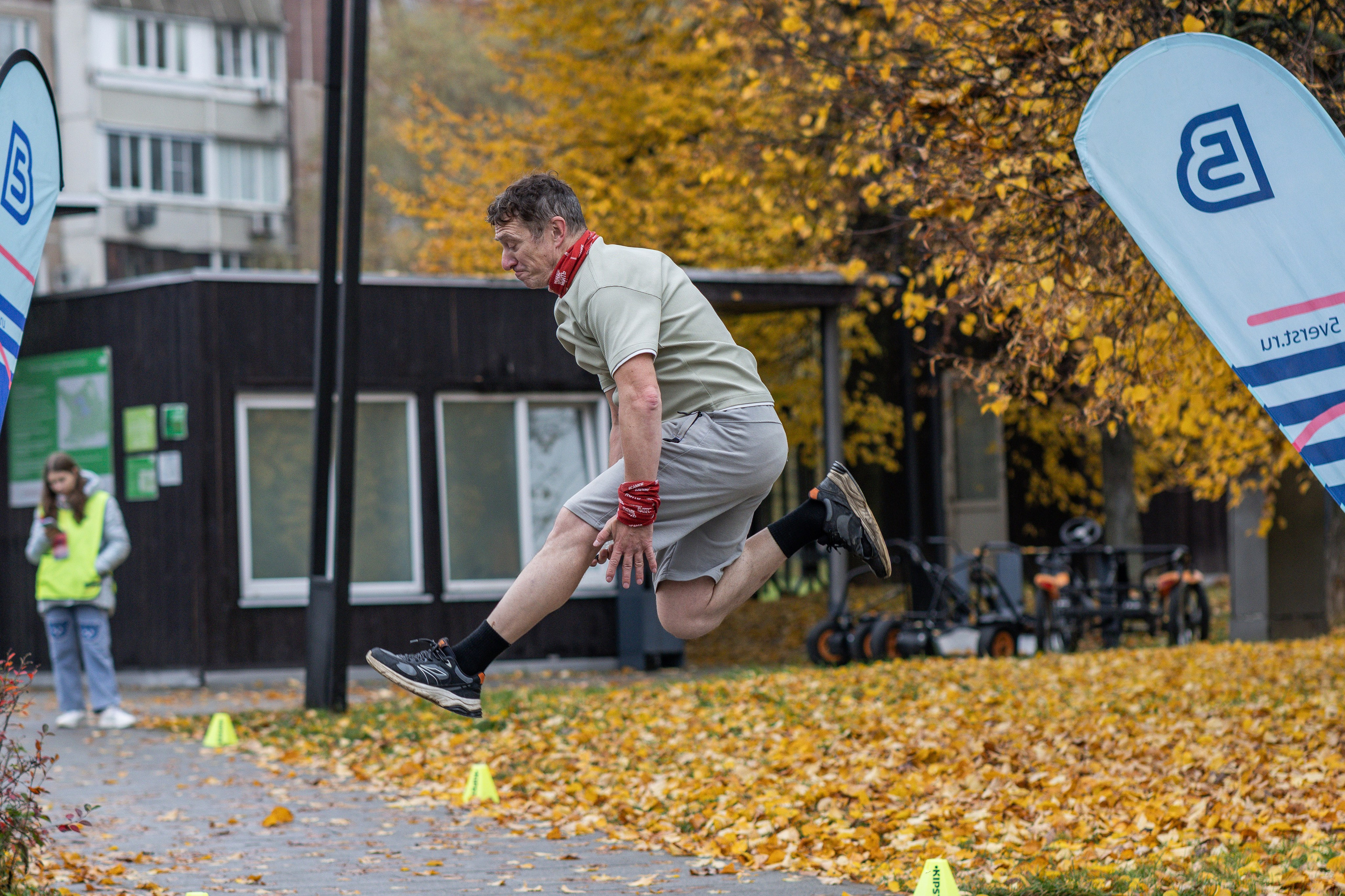 5 вёрст в Митино, 11.10.25. Фотограф Сергей Ловкий