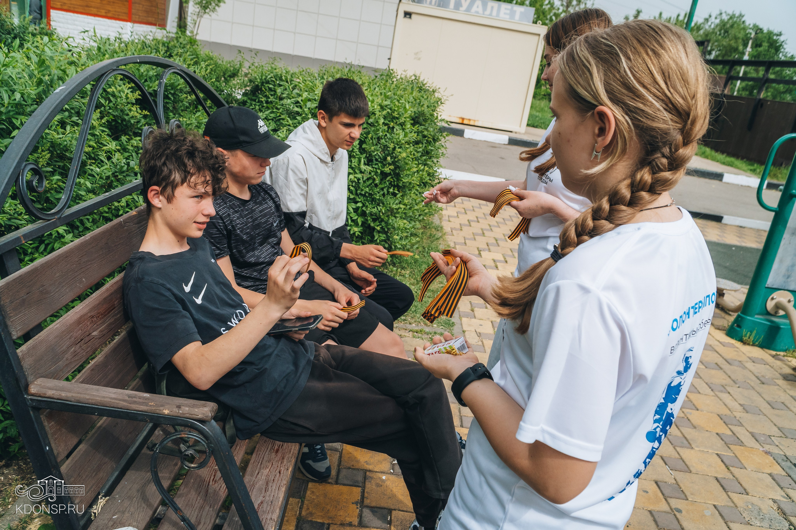 «Георгиевская ленточка — символ Победы». Новотитаровский Дом культуры