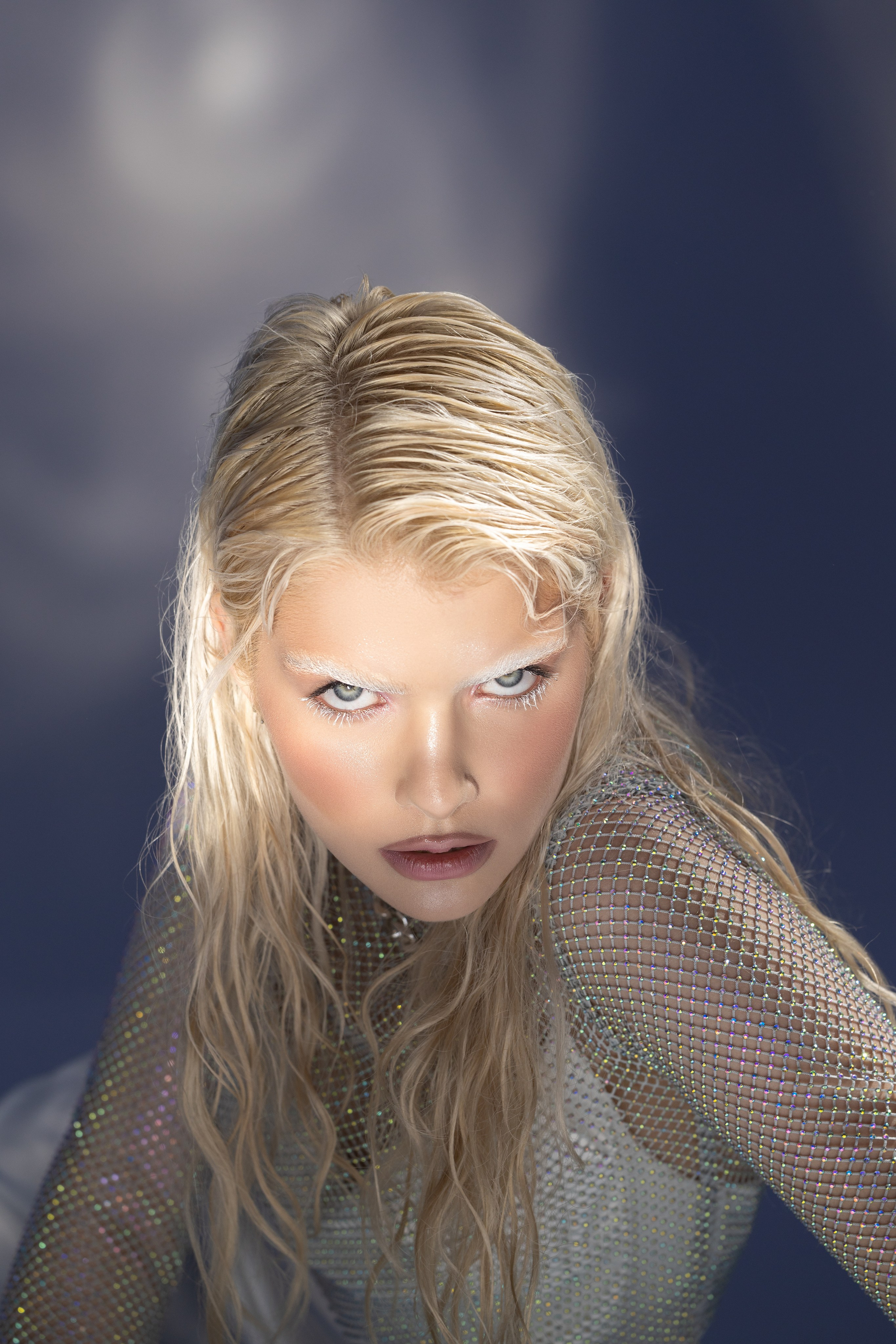 Цветной свет и фигуры. Фотограф Минск