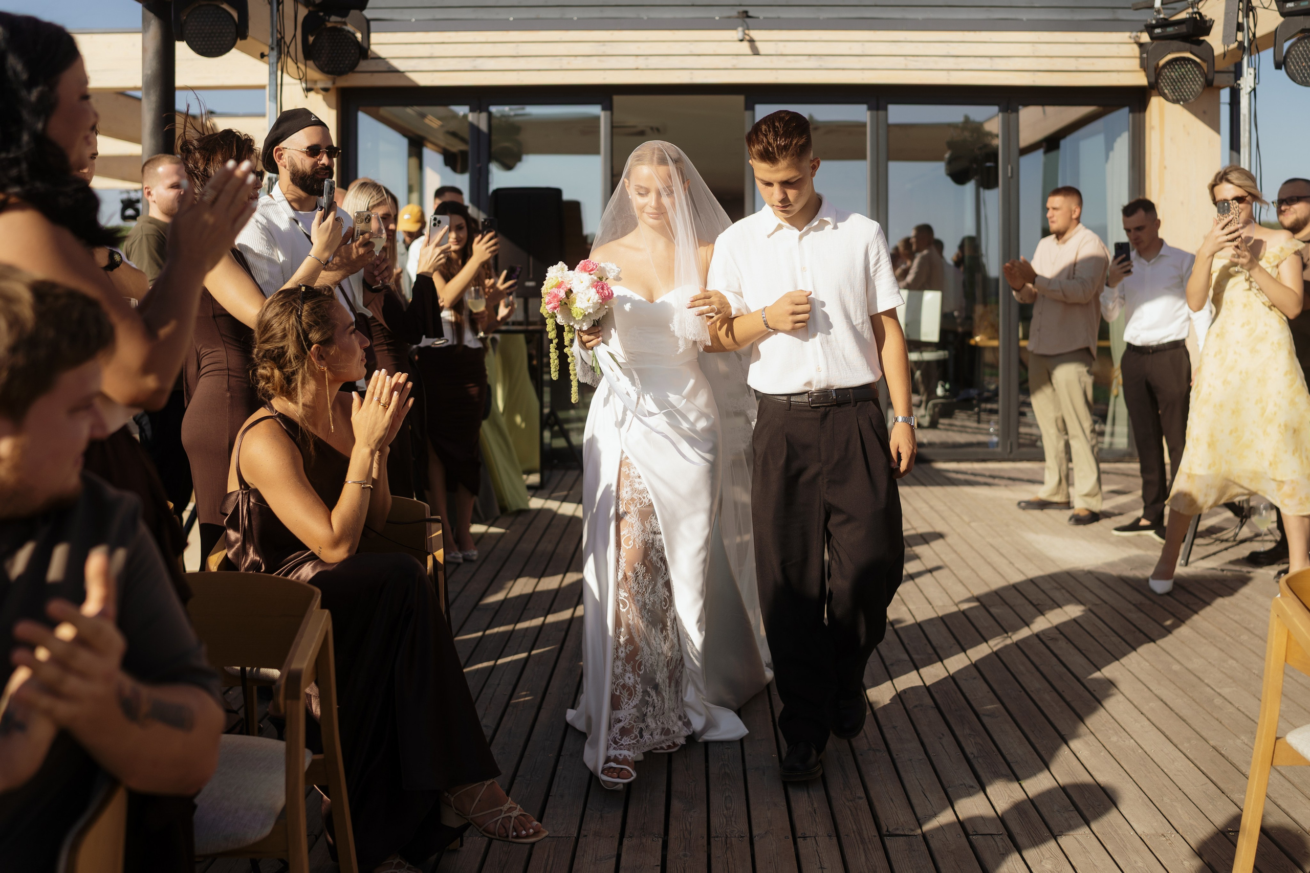 Стреляй пузырями, целуйся всерьез!. Свадебный и портретный фотограф Алена Седининна в Крыму