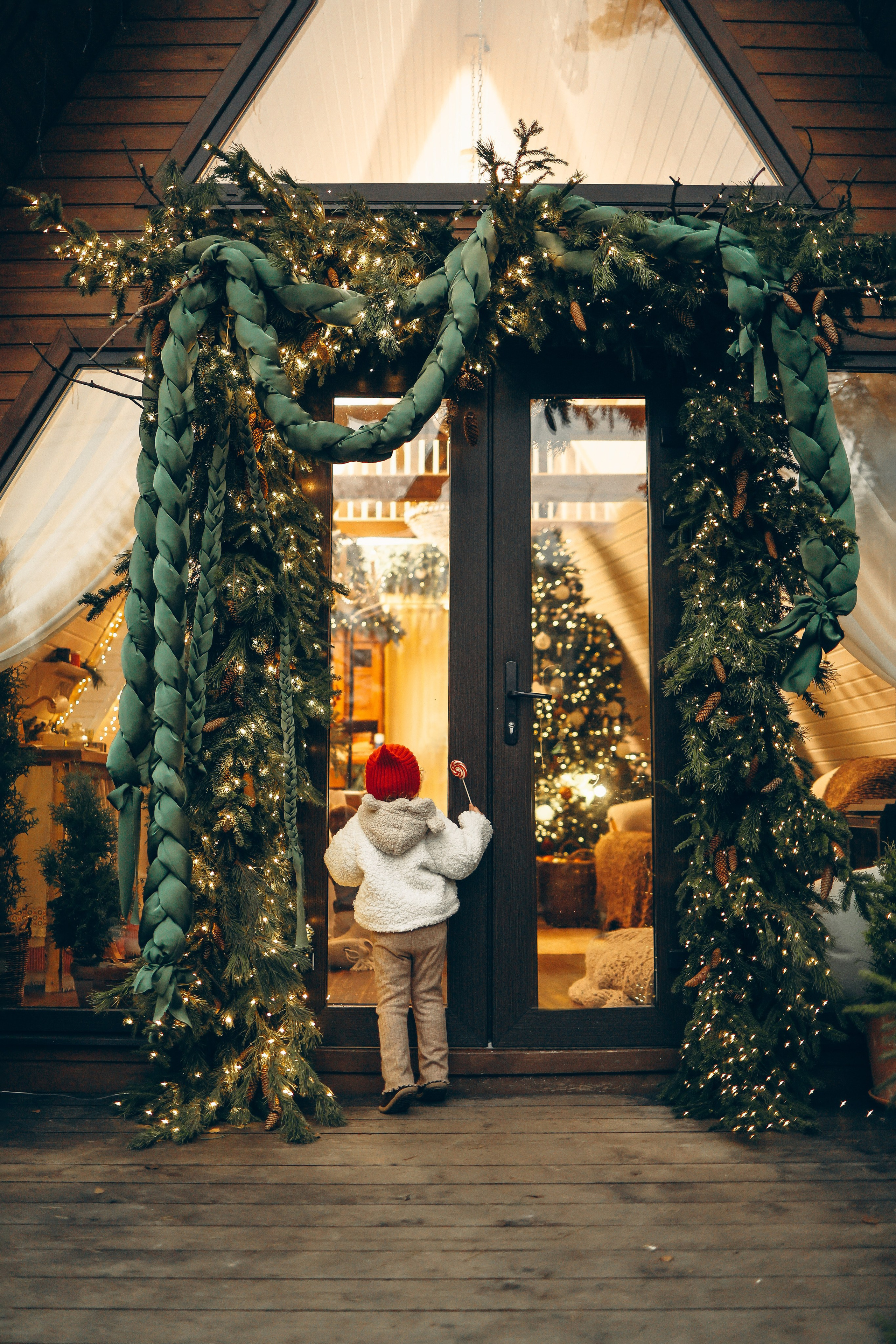 Я Лена — семейный фотограф в стиле Life Style Москва и Подмосковья: Балашиха, Пушкино, Щелково, Домодедово, Дмитров. Я за эмоции и любовь