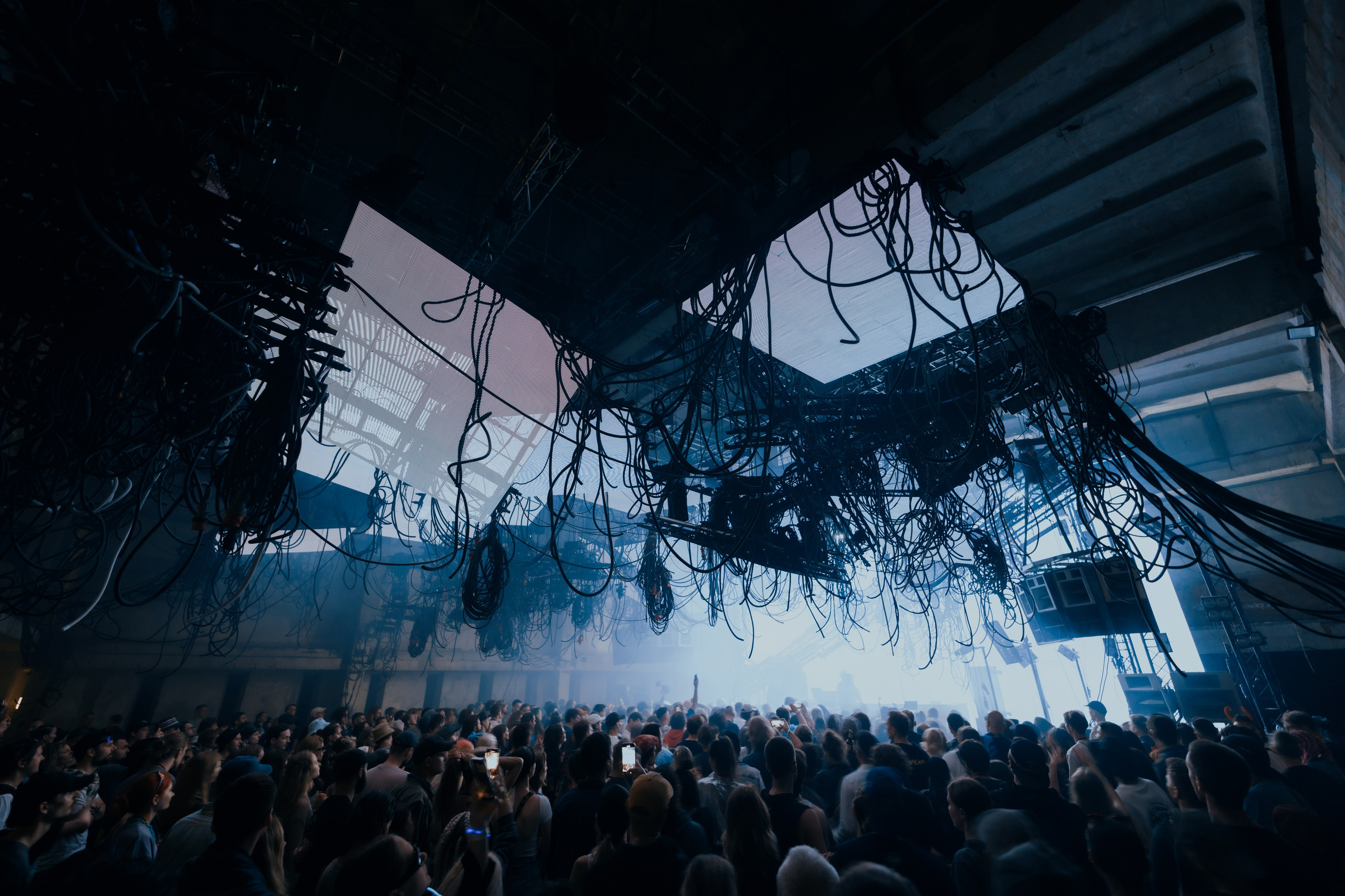 Outline 2024. @tomrus: Рустам Шагиморданов — фотограф