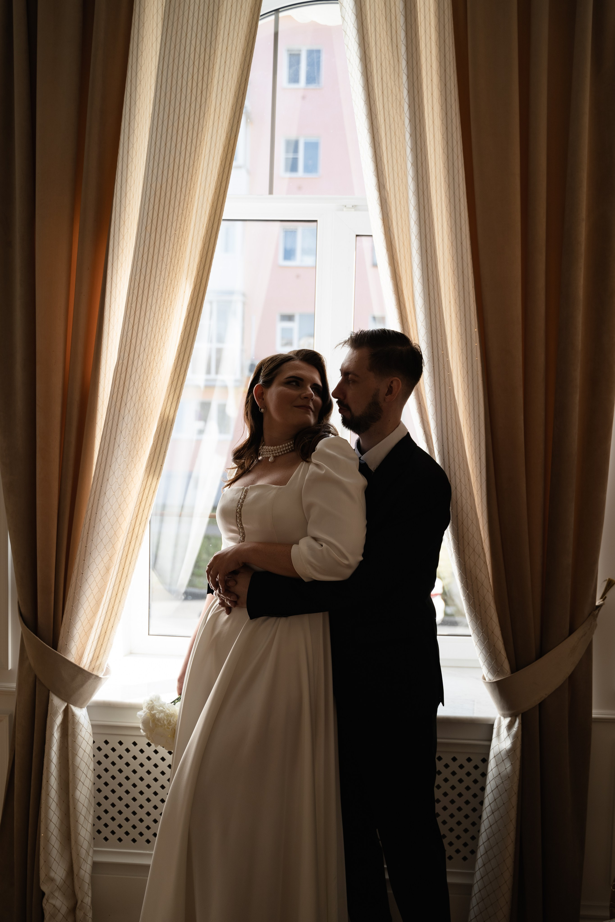 Свадебная фотосъемка в Пскове. Свадебный и семейный фотограф в Пскове и Острове Света Суворова