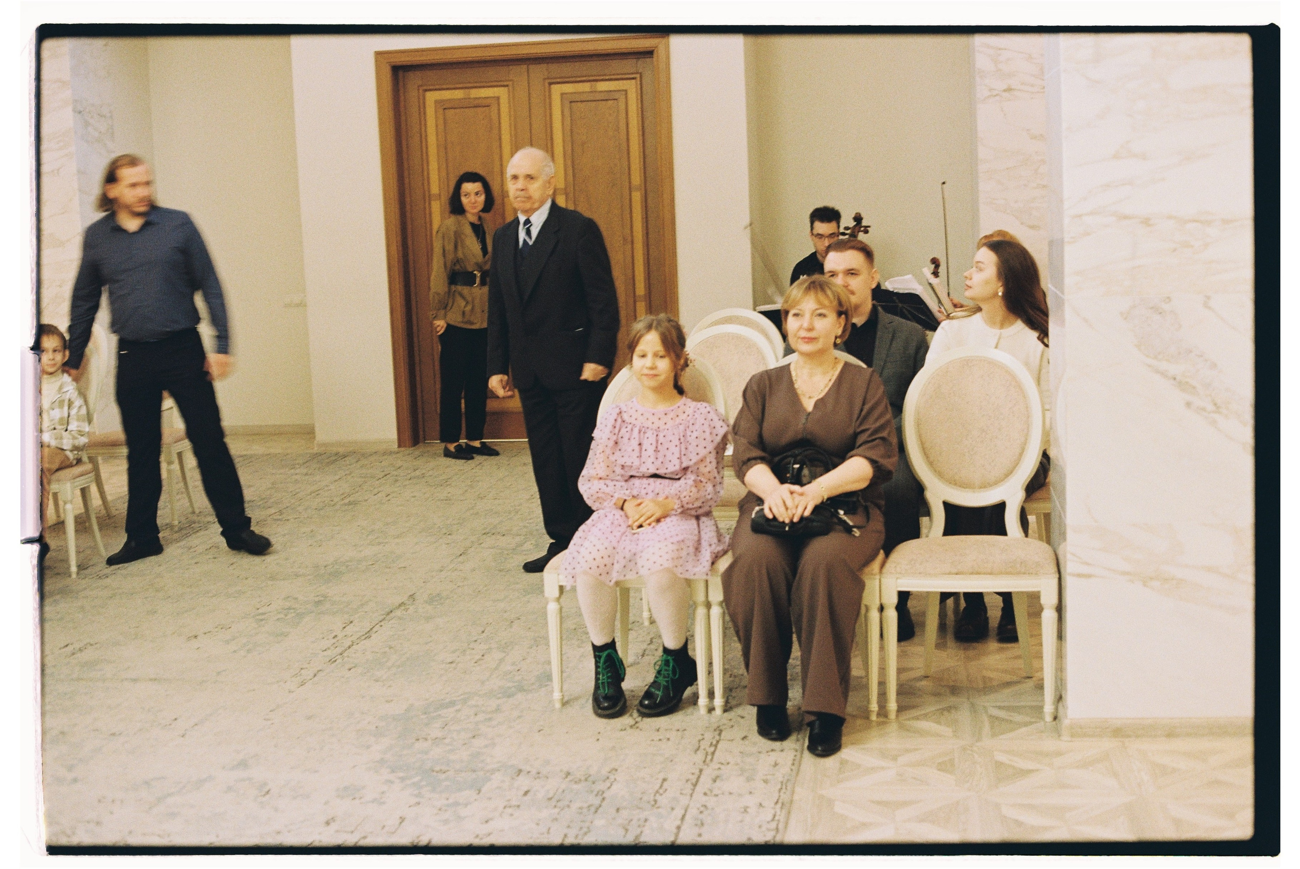 Роспись. Кизя Мисриева — фотограф: плёнка, цифра. Москва и не только