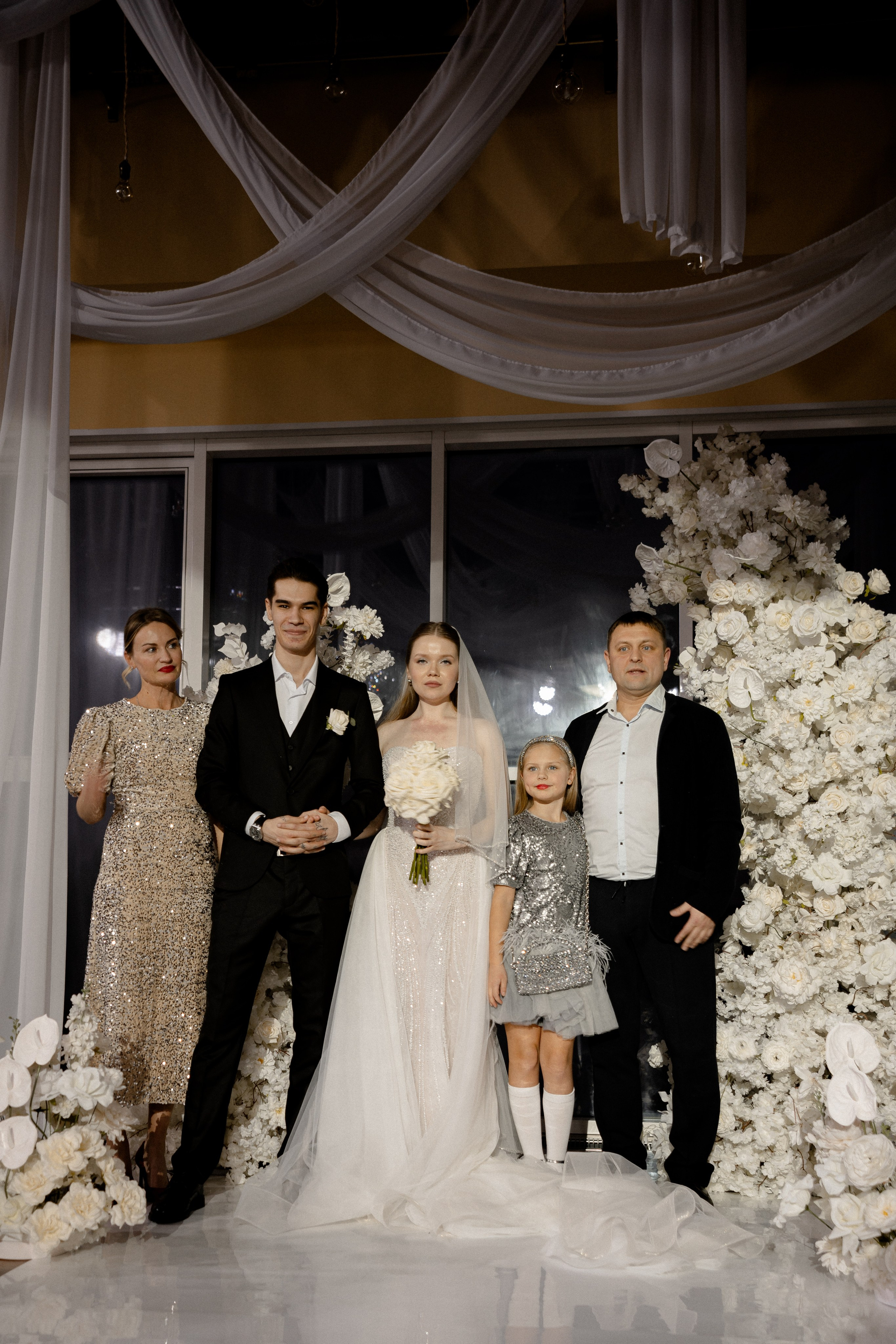 СВАДЕБНАЯ СЬЕМКА СБОРОВ В ОТЕЛЕ И ВЫЕЗД НА ЦЕРЕМОНИЮ (СНЯТО В СИБИРЕ В НИЖНЕВАРТОВСКЕ). Профессиональный фотограф, Санкт-Петербург — Виктория Богомолова