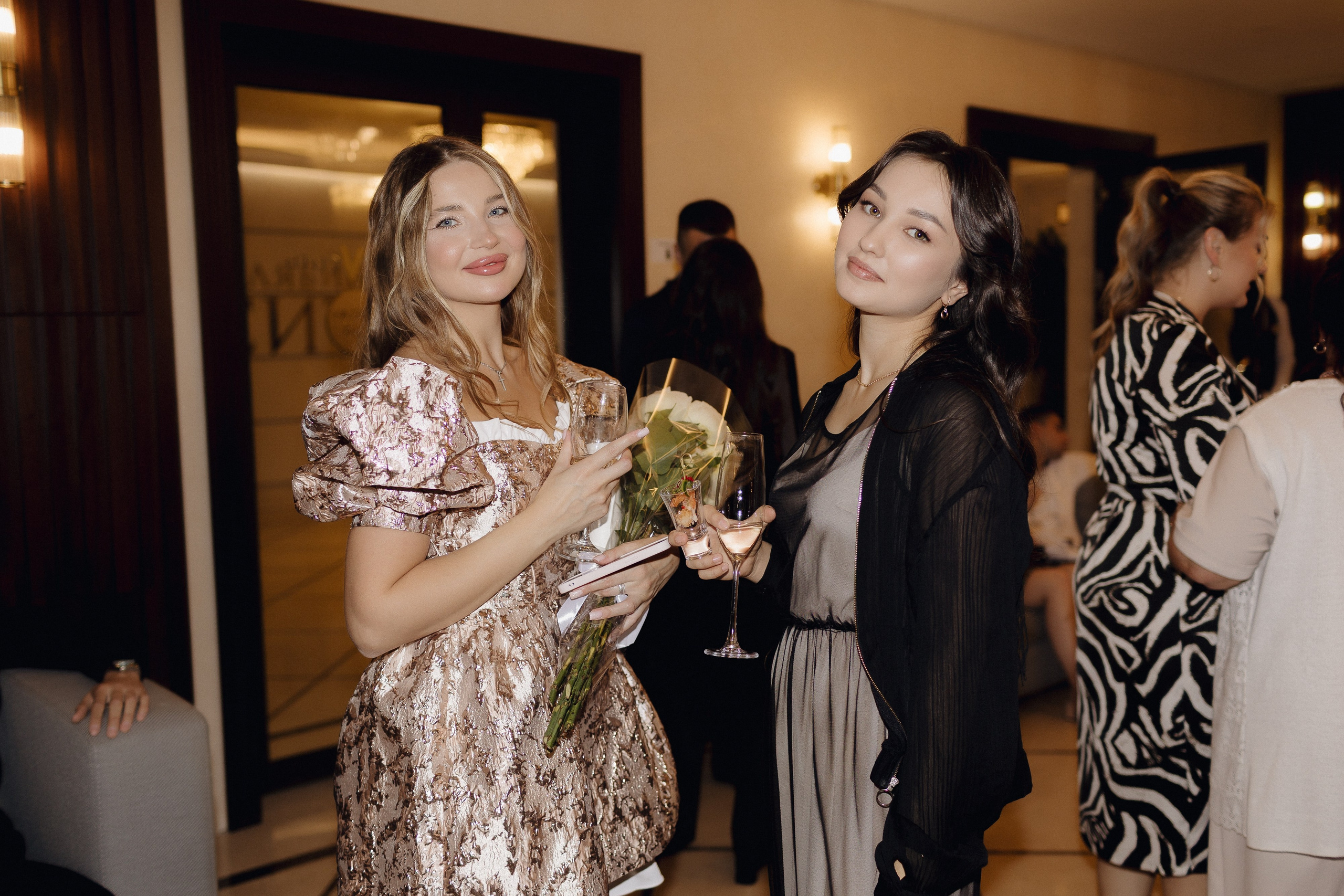 АРИНА И ЛЕША. ЧЕЛСИТИ. Свадебный и индивидуальный фотограф в Челябинске Евгения Негодяева