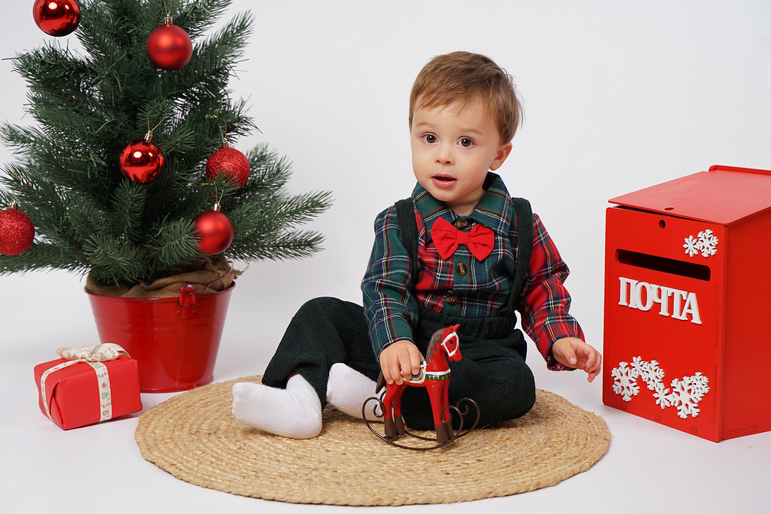 Новогдняя светлая. Студия детской фотографии