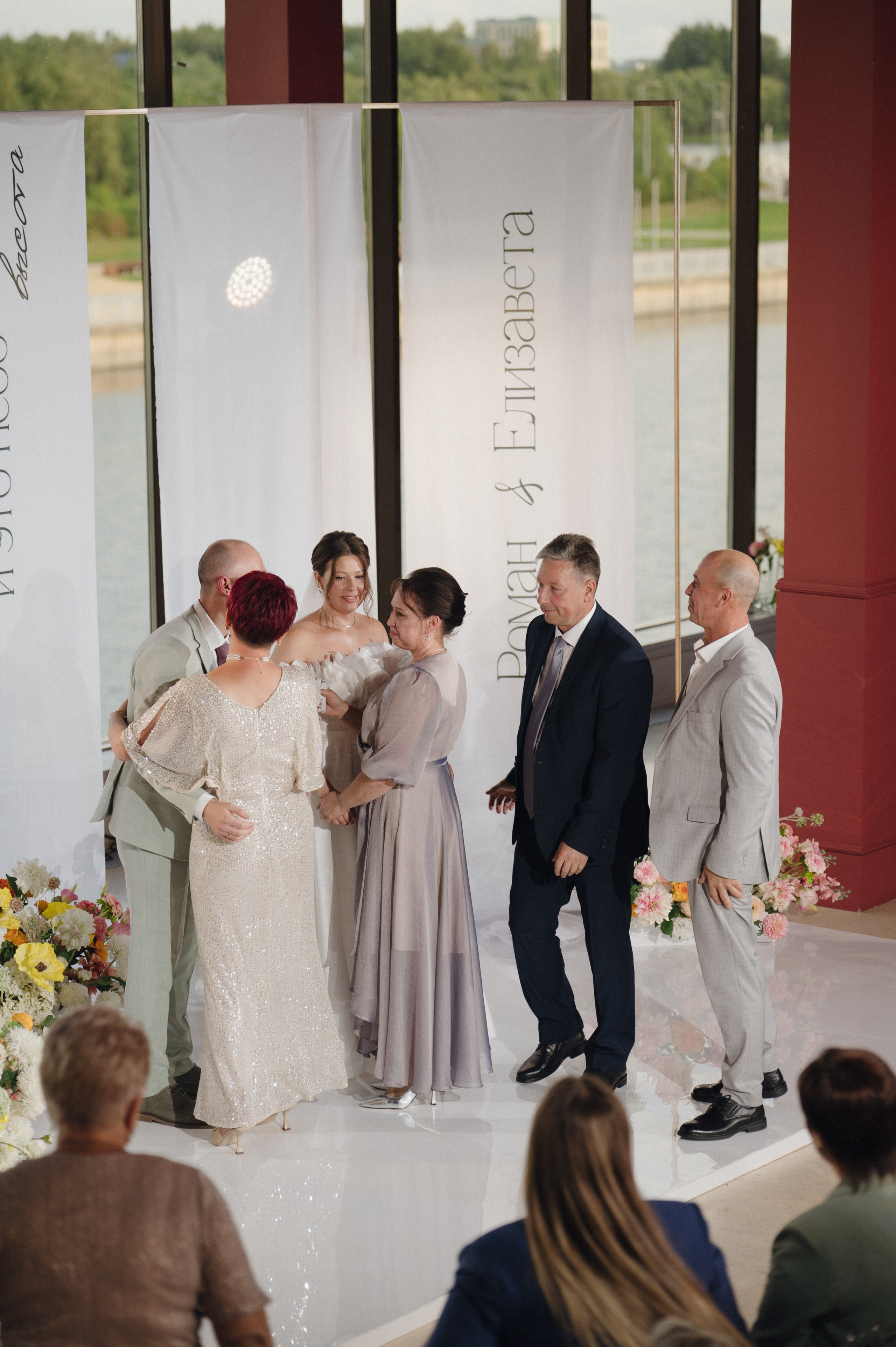 Елизавета и Роман. Репортажный и свадебный фотограф в Сургуте