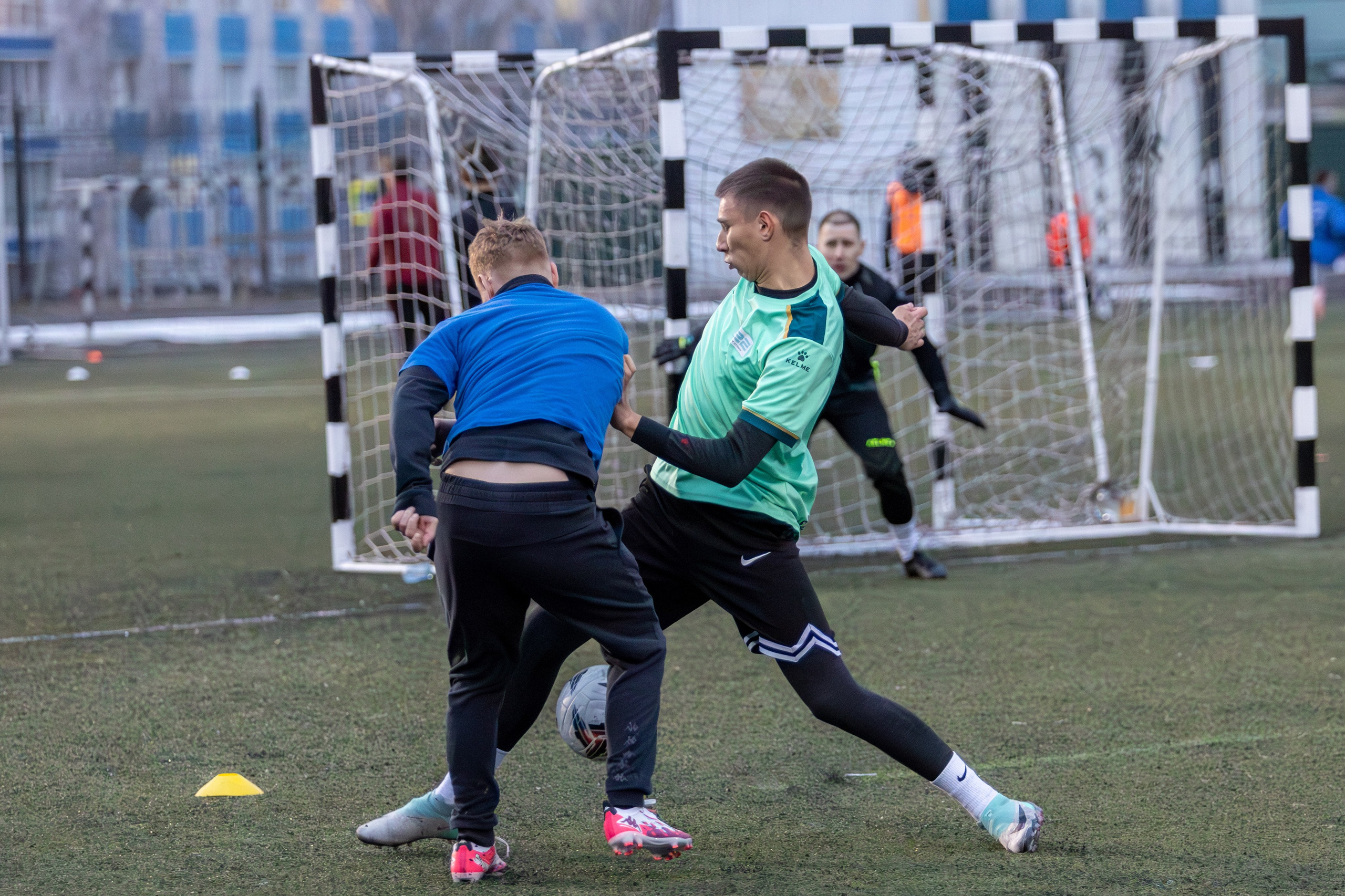 Ночная Футбольная Лига. ПЗСП — S22. 23.04.2026. Репортажный и спортивный фотограф в г. Пермь Зильберг Павел