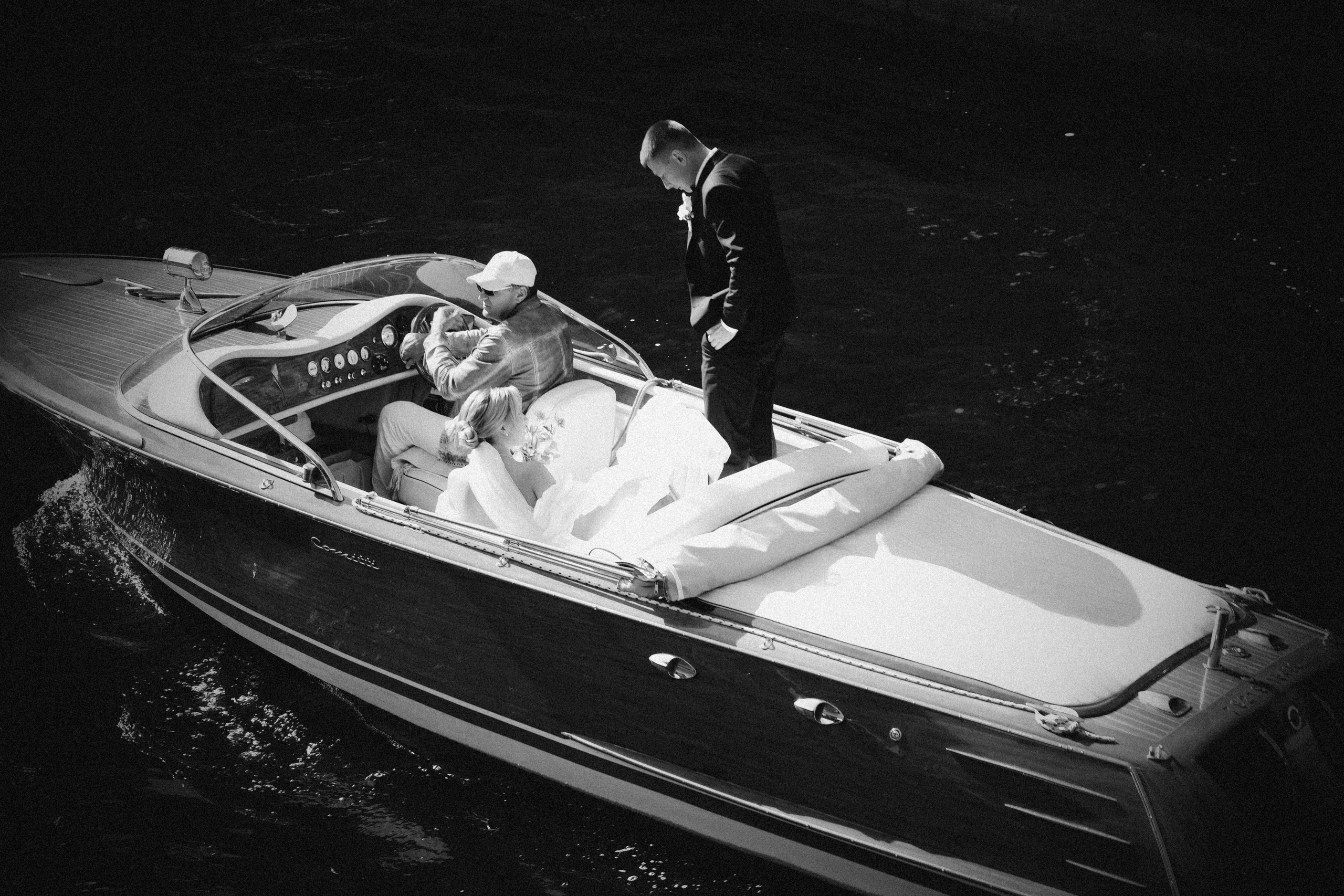 СВАДЕБГНАЯ ПРОГУЛКА ПО КАНАЛ САНКТ-ПЕТЕРБУРГА НА КАТЕРЕ. Профессиональный фотограф, Санкт-Петербург — Виктория Богомолова