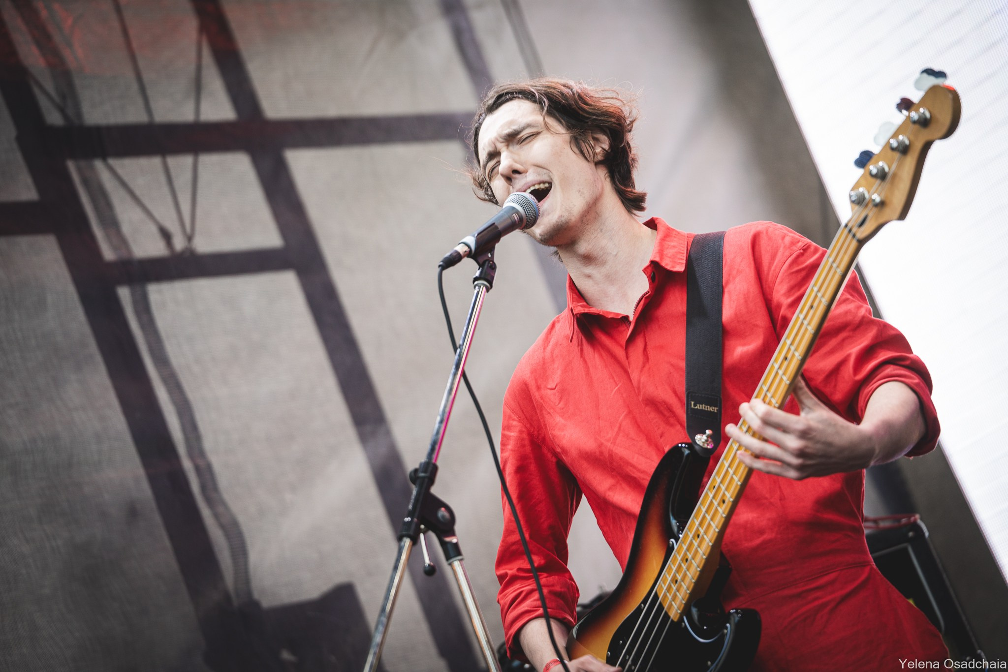 Живой 2025 — День 1. Елена Осадчая — фотографирую музыку на сцене и в жизни