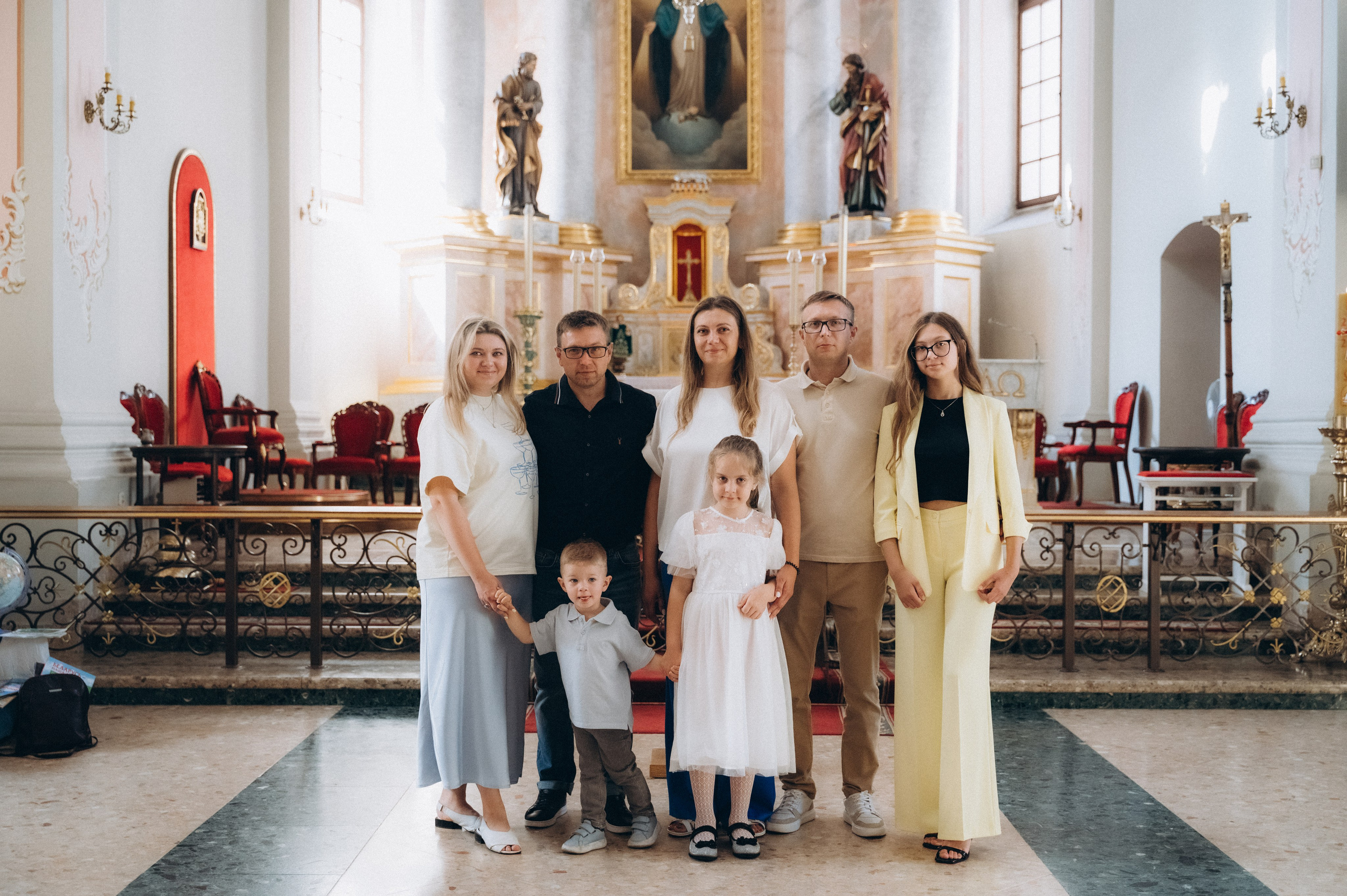 Крещение Василисы Архикафедральный костел Имени Пресвятой Девы Марии. Семейный фотограф в Минске Дарья Дреко