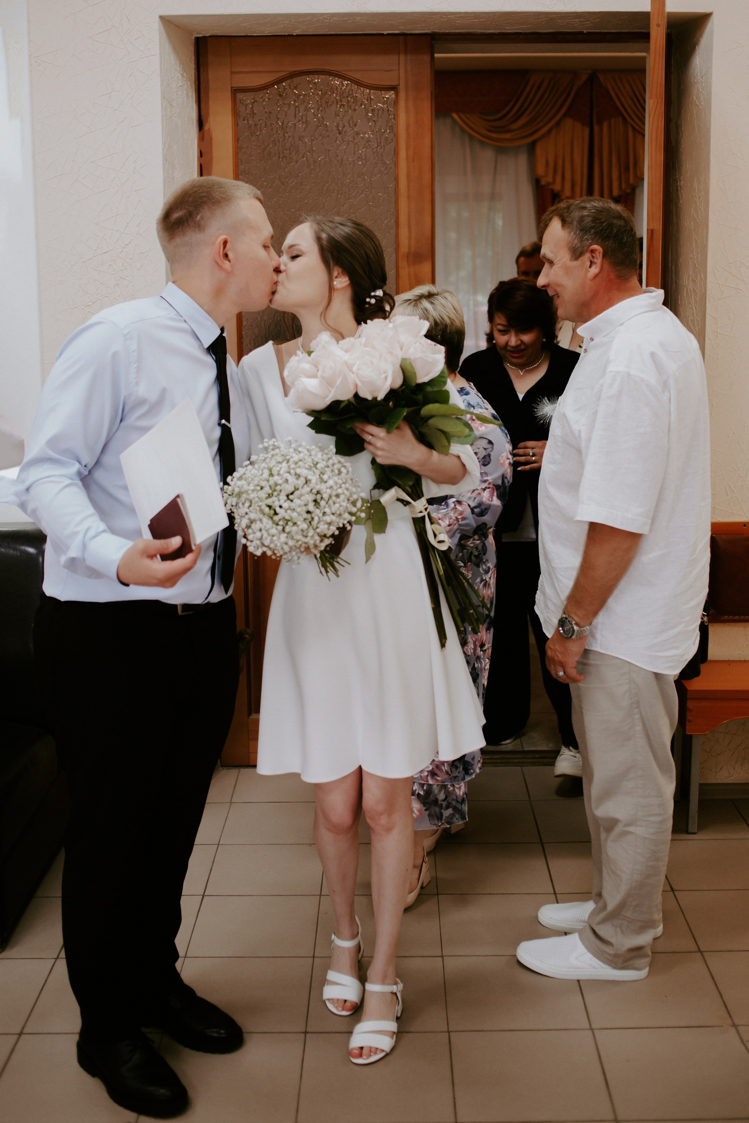 Загс и прогулка. Владислав и Екатерина. Фотограф в Челябинске Ополихина Анна