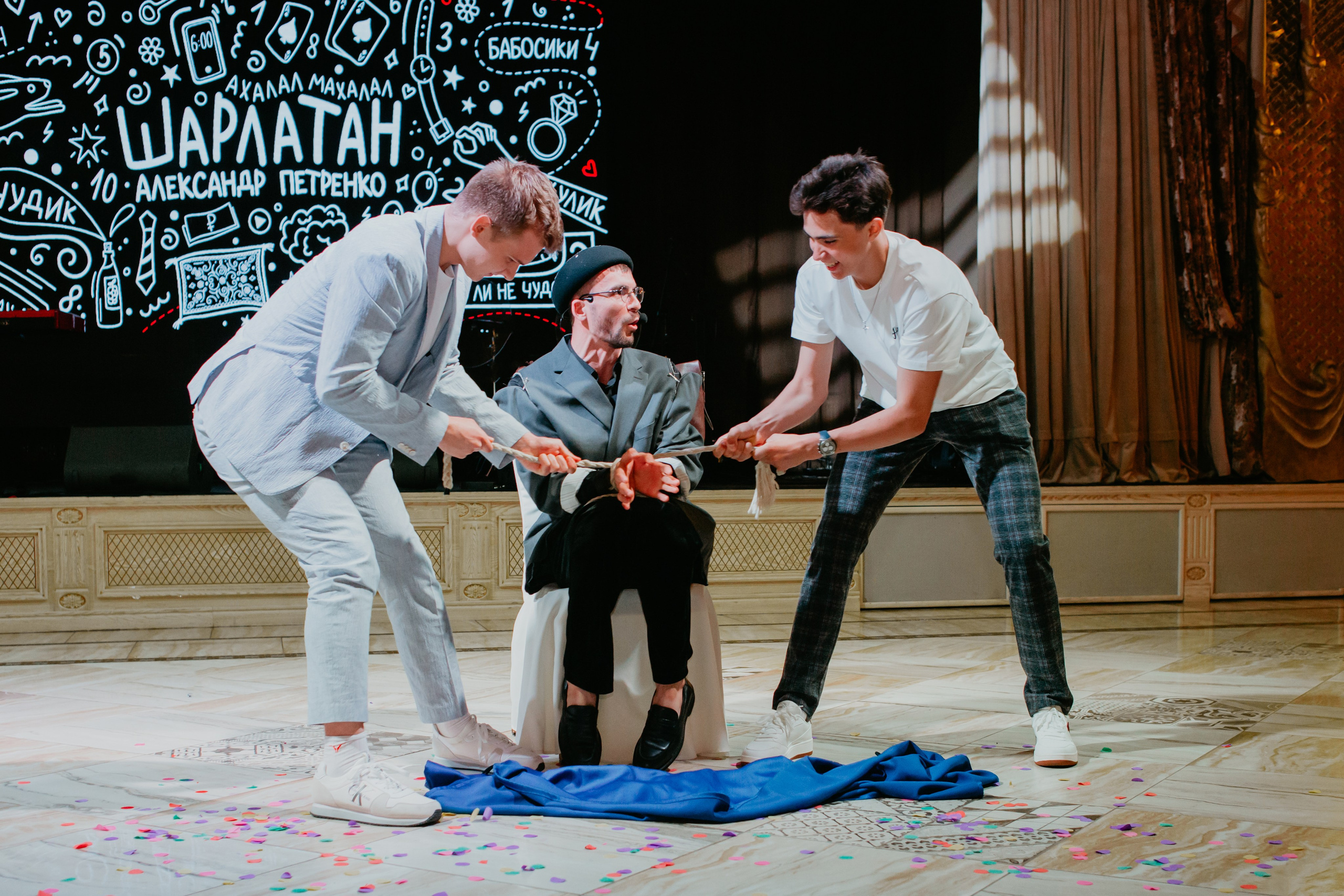 Выпускной. 11 лицей. Фотограф в Челябинске Ополихина Анна