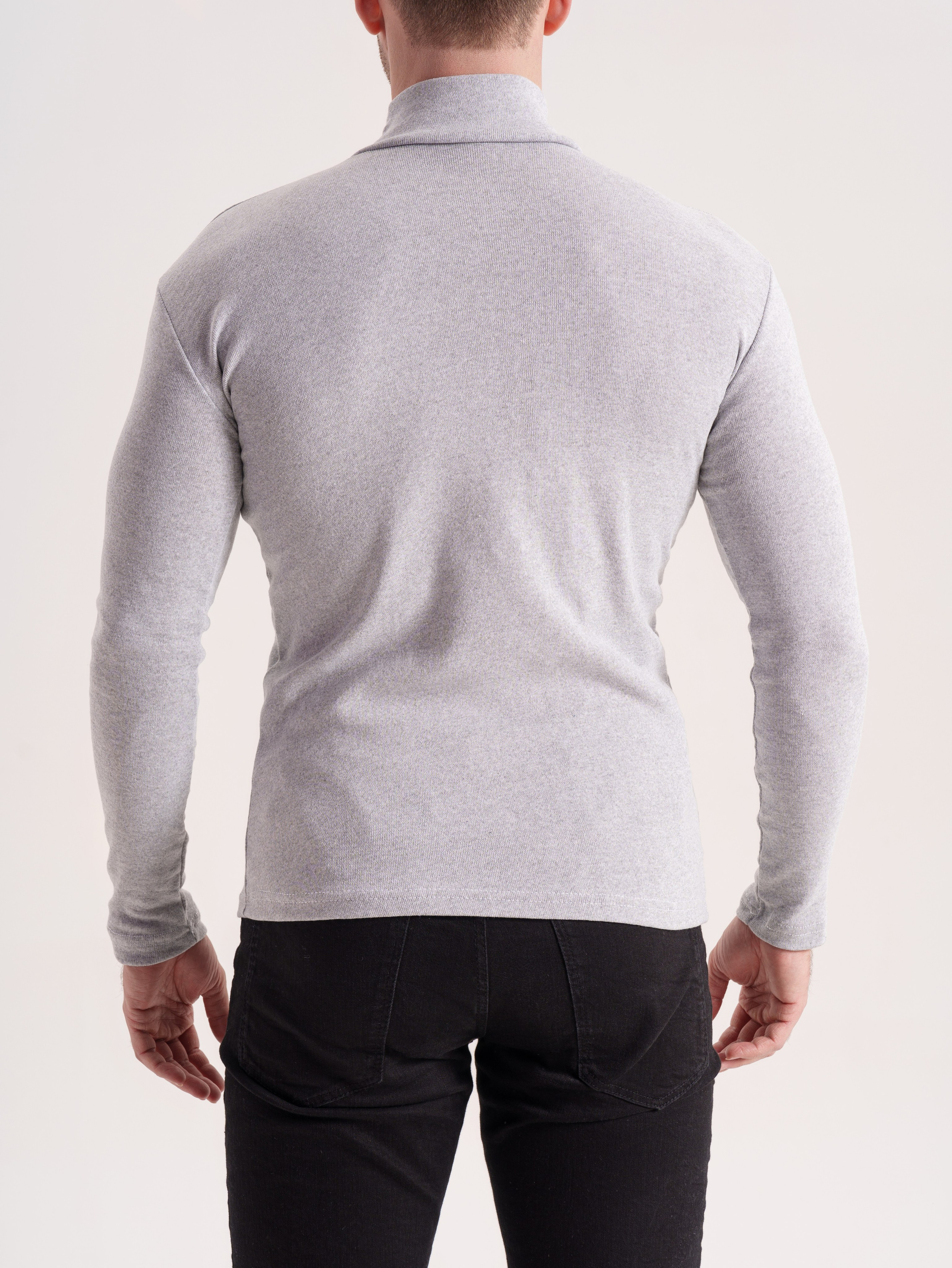 Мужские водолазки для OZON. Портретный и Контент фотограф Григорий Семенов (Grifon) в Ижевске