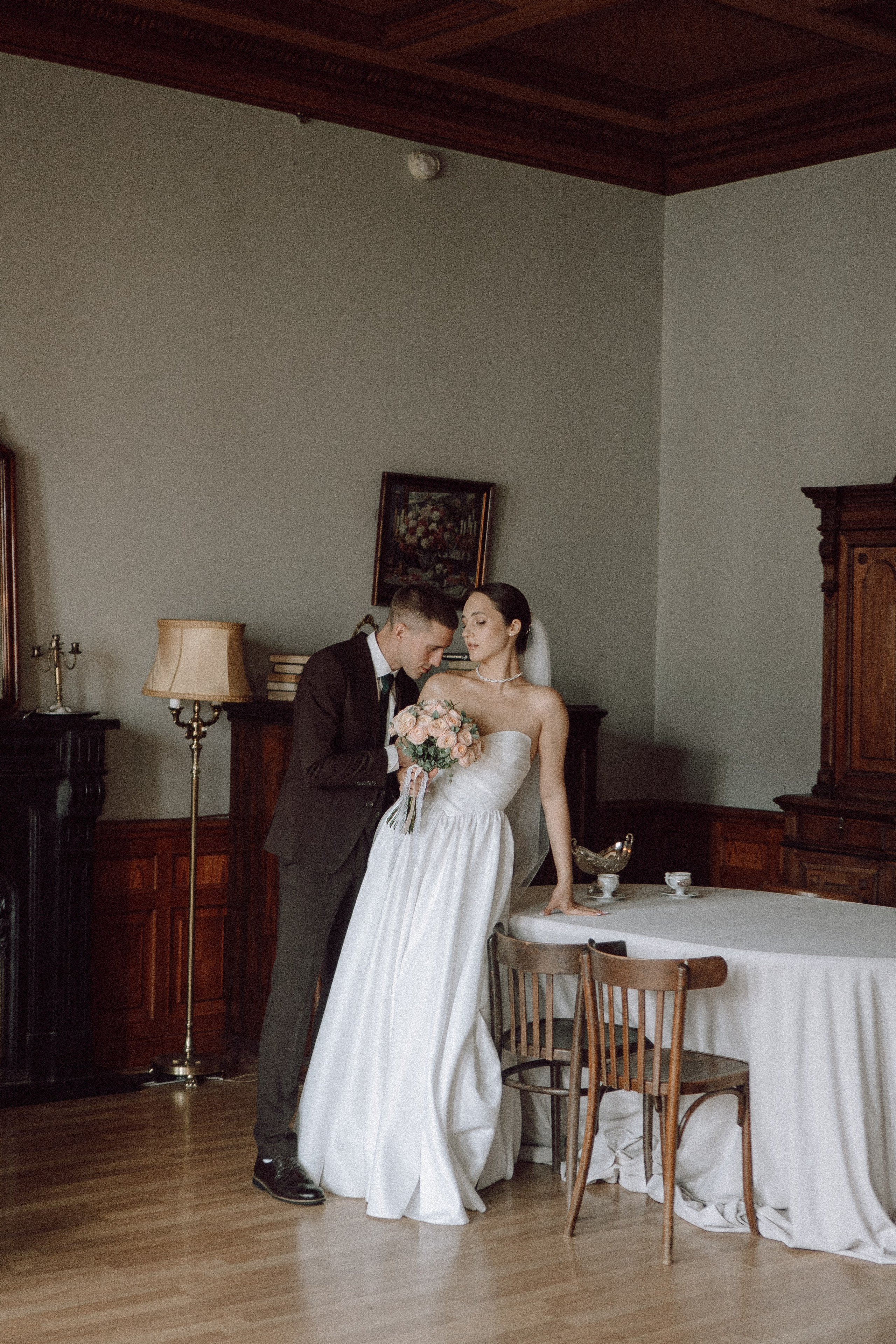 СВАДЕБНАЯ ПРОГУЛКА В САНТК-ПЕТЕРБУРГЕ (ИСАКИЕВСКИЙ СОБОР, ЗИМНЯЯ КАНАВКА, ЭРМИТАЖ И БОЛЬШАЯ МОРСКАЯ УЛИЦА). Профессиональный фотограф, Санкт-Петербург — Виктория Богомолова