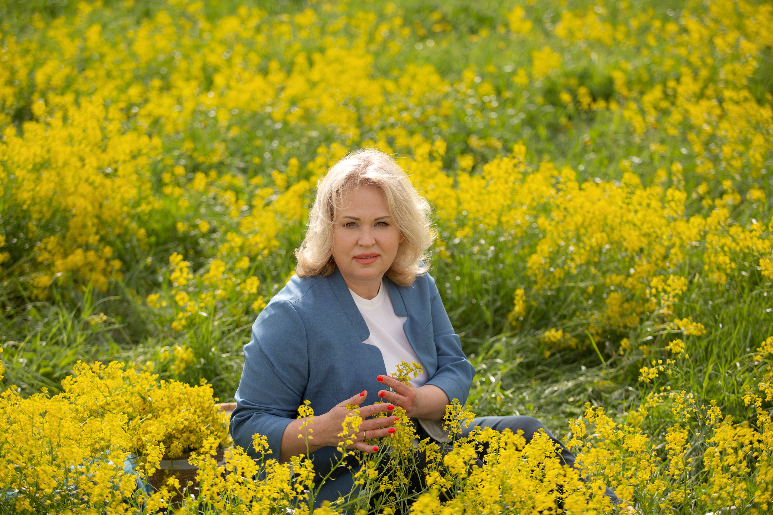 Цветение в июне. ДЕТСКИЙ И СЕМЕЙНЫЙ ФОТОГРАФ в Сосново, Ленинградской области и Спб