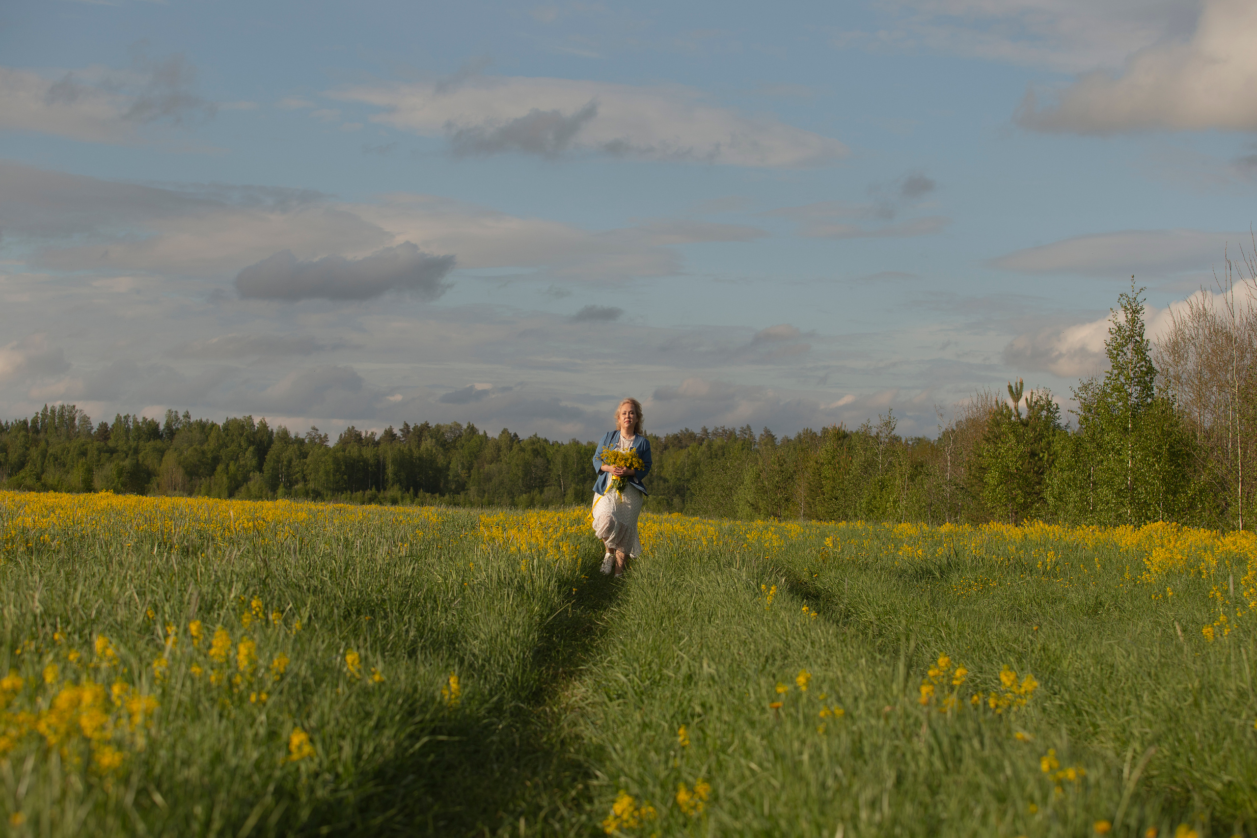 Цветение в июне. ДЕТСКИЙ И СЕМЕЙНЫЙ ФОТОГРАФ в Сосново, Ленинградской области и Спб