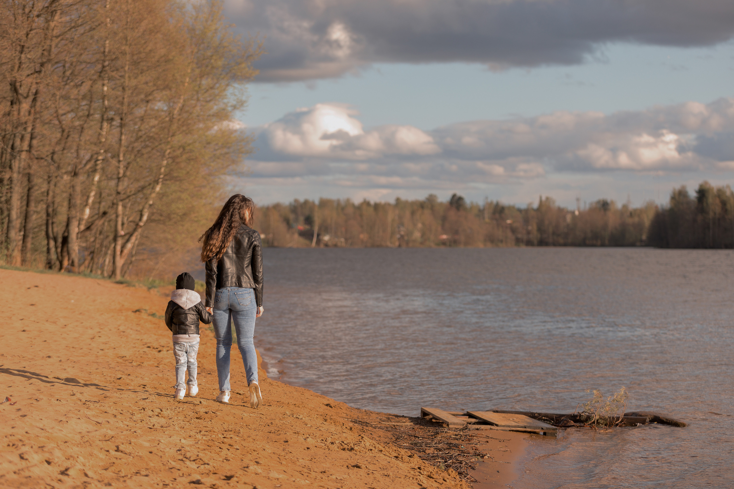 Весенняя прогулка. ДЕТСКИЙ И СЕМЕЙНЫЙ ФОТОГРАФ в Сосново, Ленинградской области и Спб