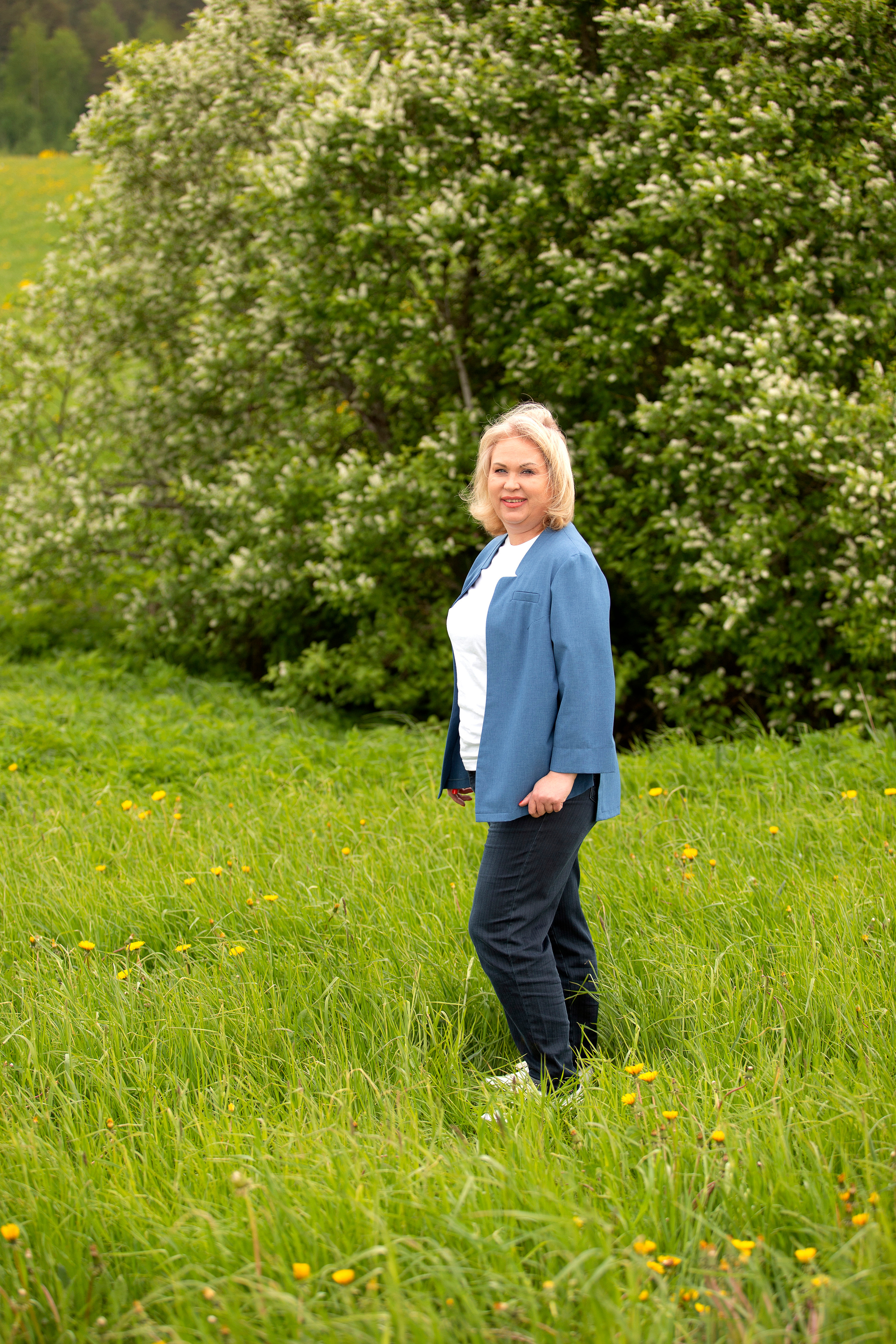 Цветение в июне. ДЕТСКИЙ И СЕМЕЙНЫЙ ФОТОГРАФ в Сосново, Ленинградской области и Спб