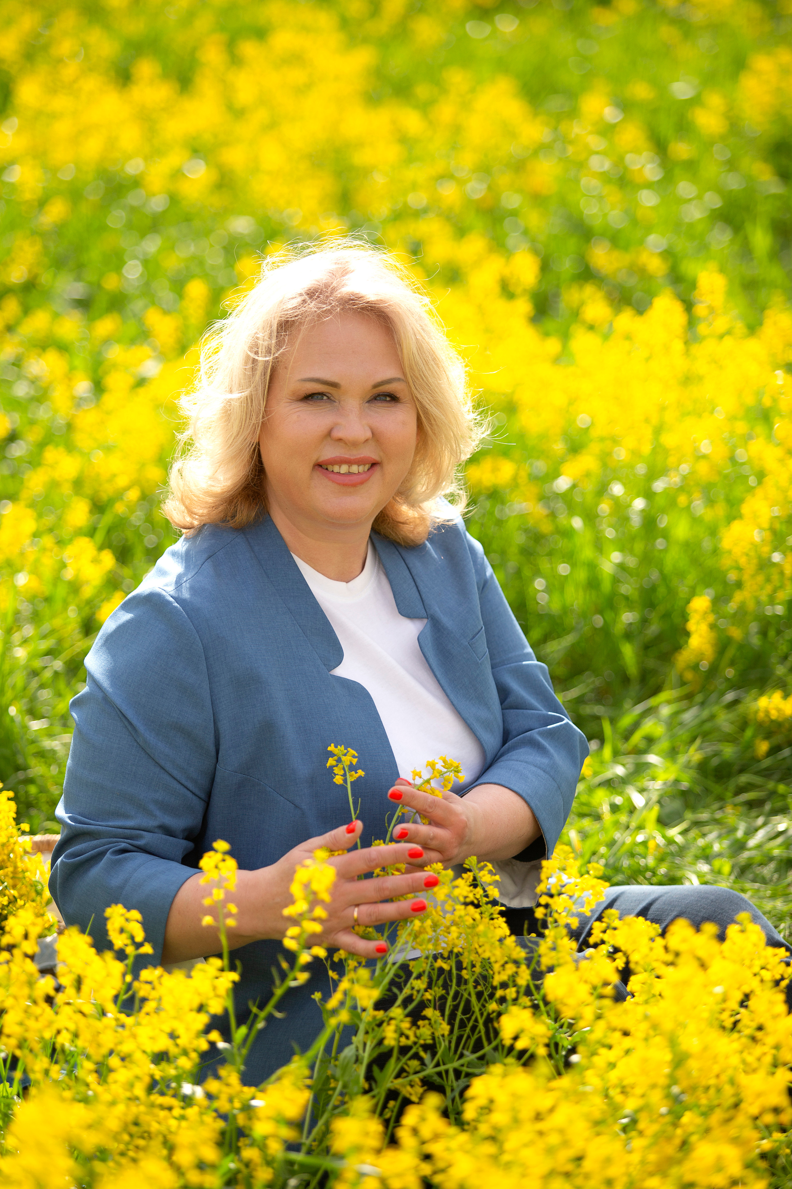 Цветение в июне. ДЕТСКИЙ И СЕМЕЙНЫЙ ФОТОГРАФ в Сосново, Ленинградской области и Спб